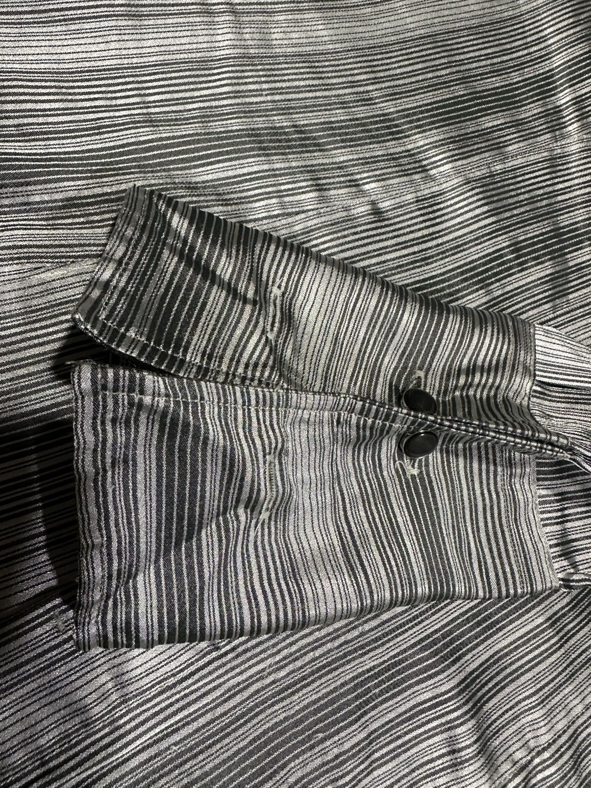 5351 POUR LES HOMMES 🔥Y2K Tornado Mart Shirt Striped Metallic Silver Steampunk Size US M / EU 48-50 / 2 - 8 Thumbnail