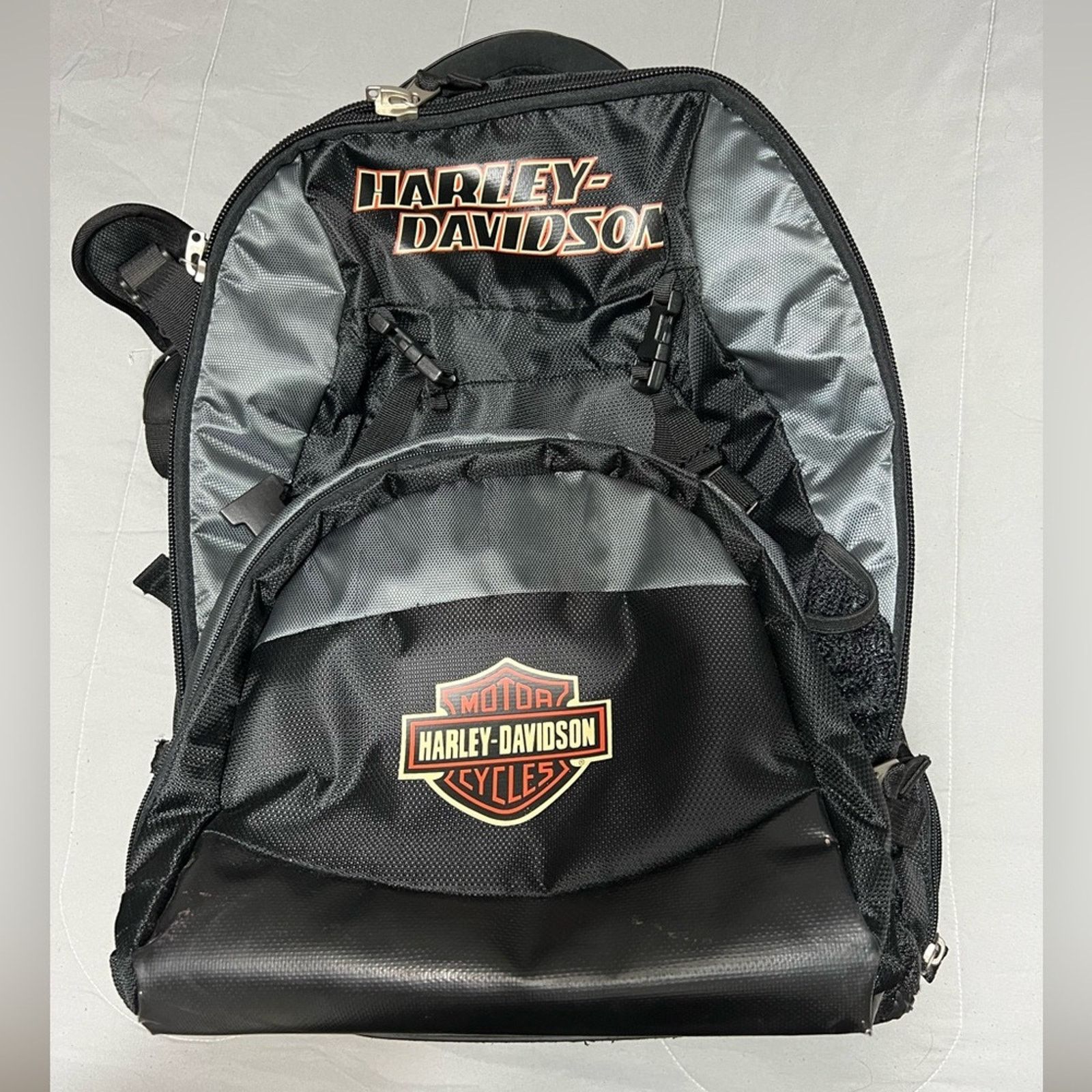 Harley Davidson Rolling Carry On / Backpack Vintage Perfect