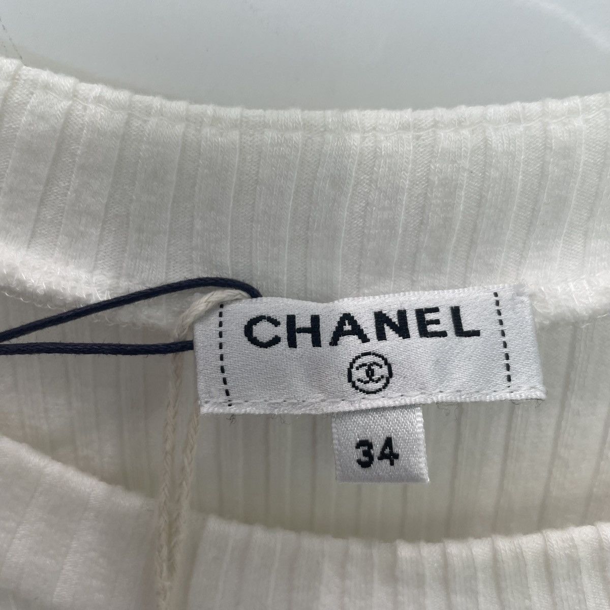 Chanel Chanel White Anchor Rivet Short Sleeve Knit T-shirt K26WX Size XXS / US 00 / IT 34 - 5 Thumbnail