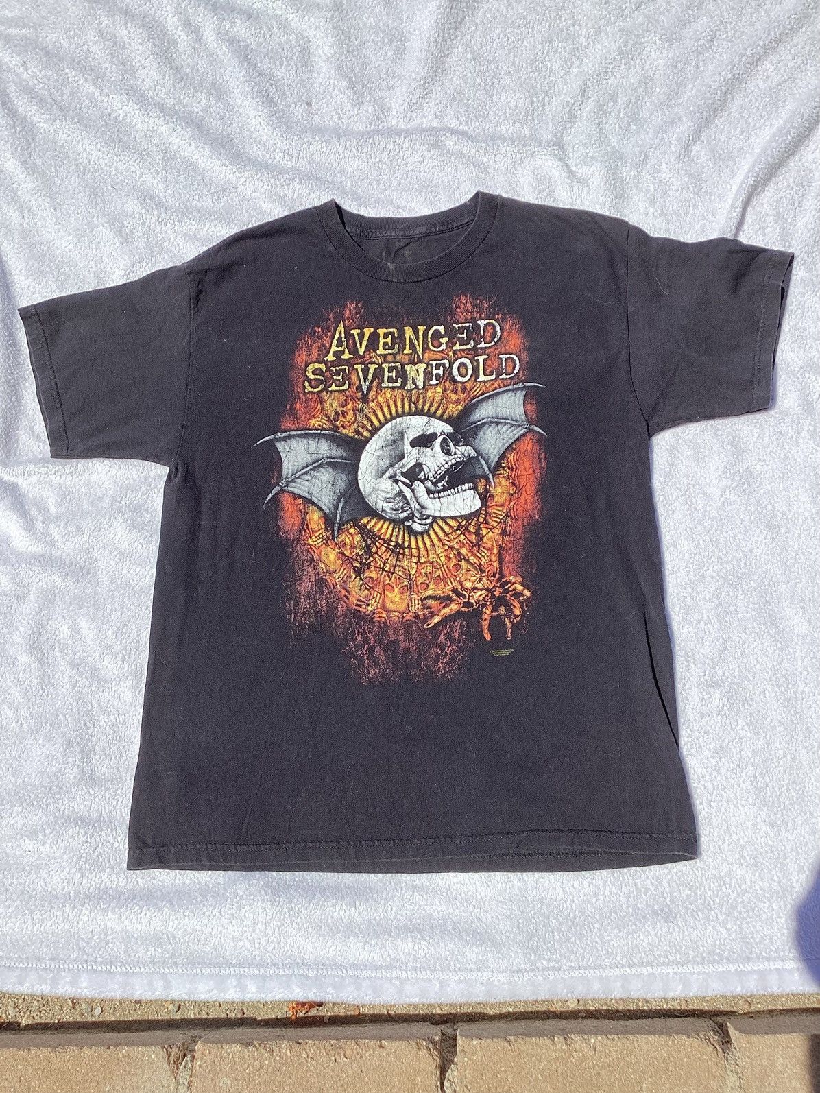 Band Tees 2011 Avenged Sevenfold skull and wings band merchandise Tee Size US L / EU 52-54 / 3 - 1 Thumbnail