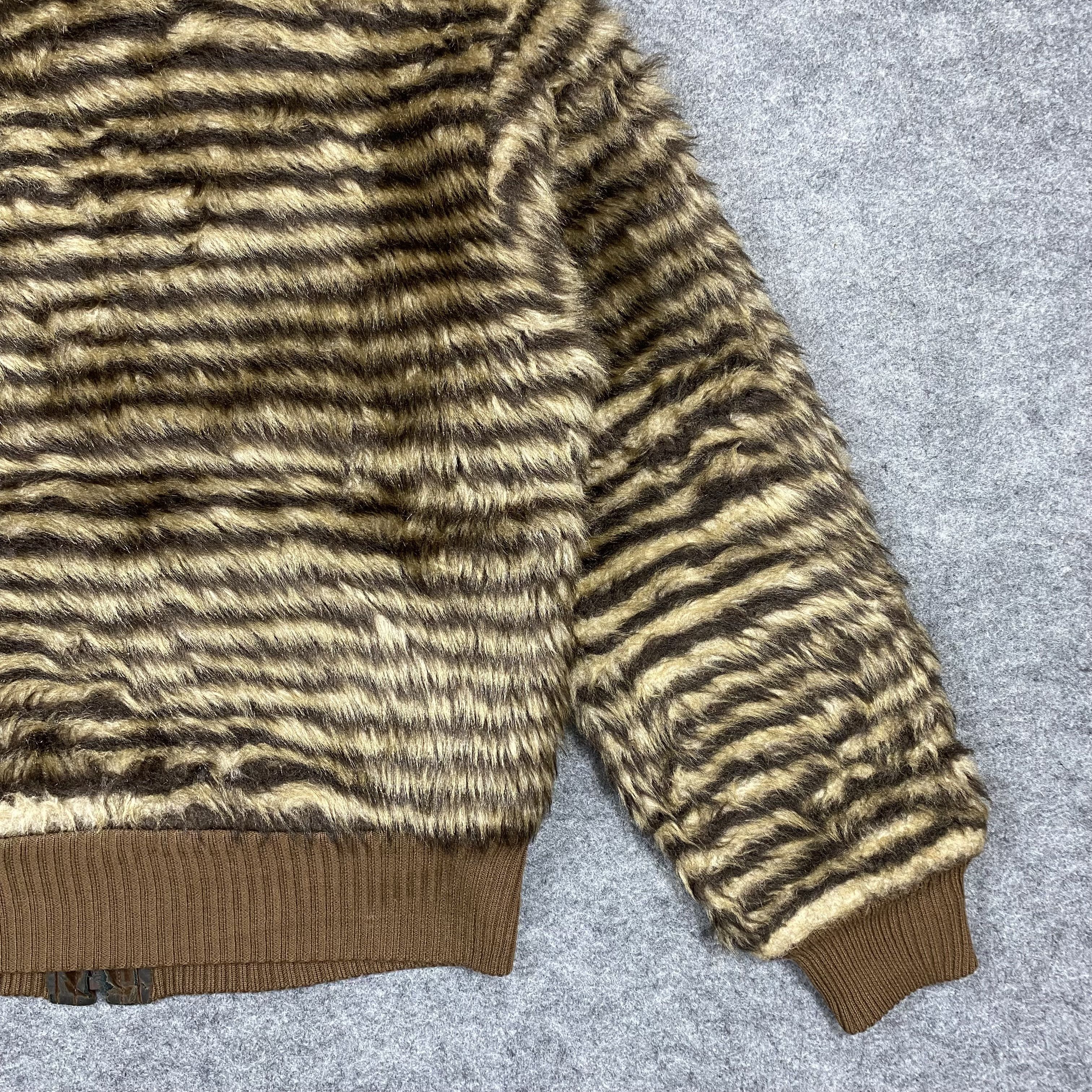 Issey Miyake Vintage 90s RIVER JAC Faux Fur Tiger Striped Jacket-J530 Size US M / EU 48-50 / 2 - 9 Thumbnail