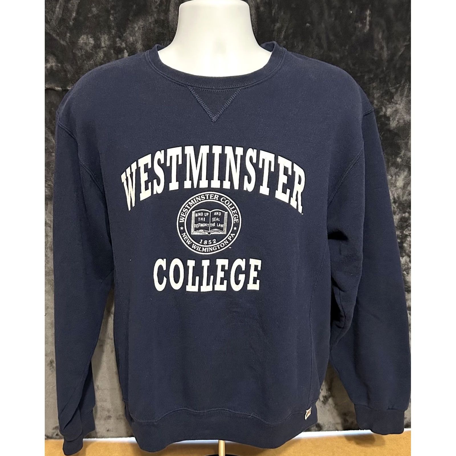 Vintage VINTAGE Russel Shirt M Blue VTG Westminster College Russell Sweatshirt Adult Medium Navy Pullover Size US M / EU 48-50 / 2 - 4 Thumbnail