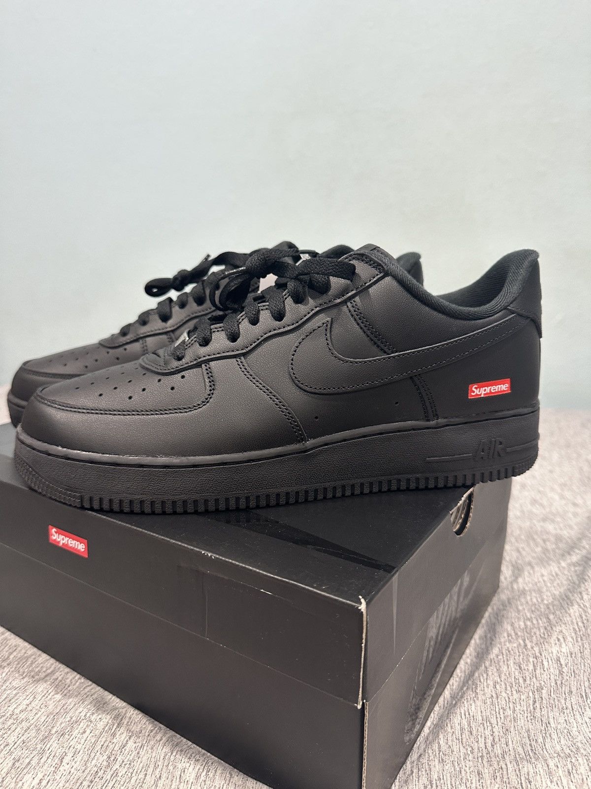 Nike × Supreme SZ 11 US MEN, 12.5 Wmn Nike Air Force 1 Low Supreme Black Size US 11 / EU 44 - 1 Thumbnail