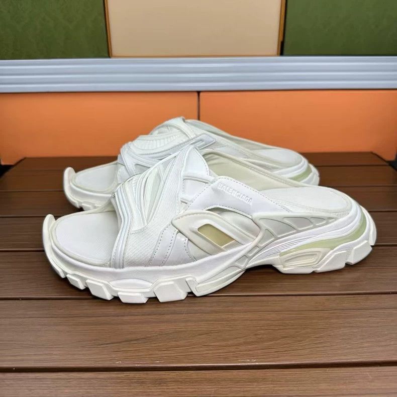 Balenciaga Balenciaga Track Slide Sandals White Size 44-2505 Size US 10 / EU 43 - 5 Thumbnail