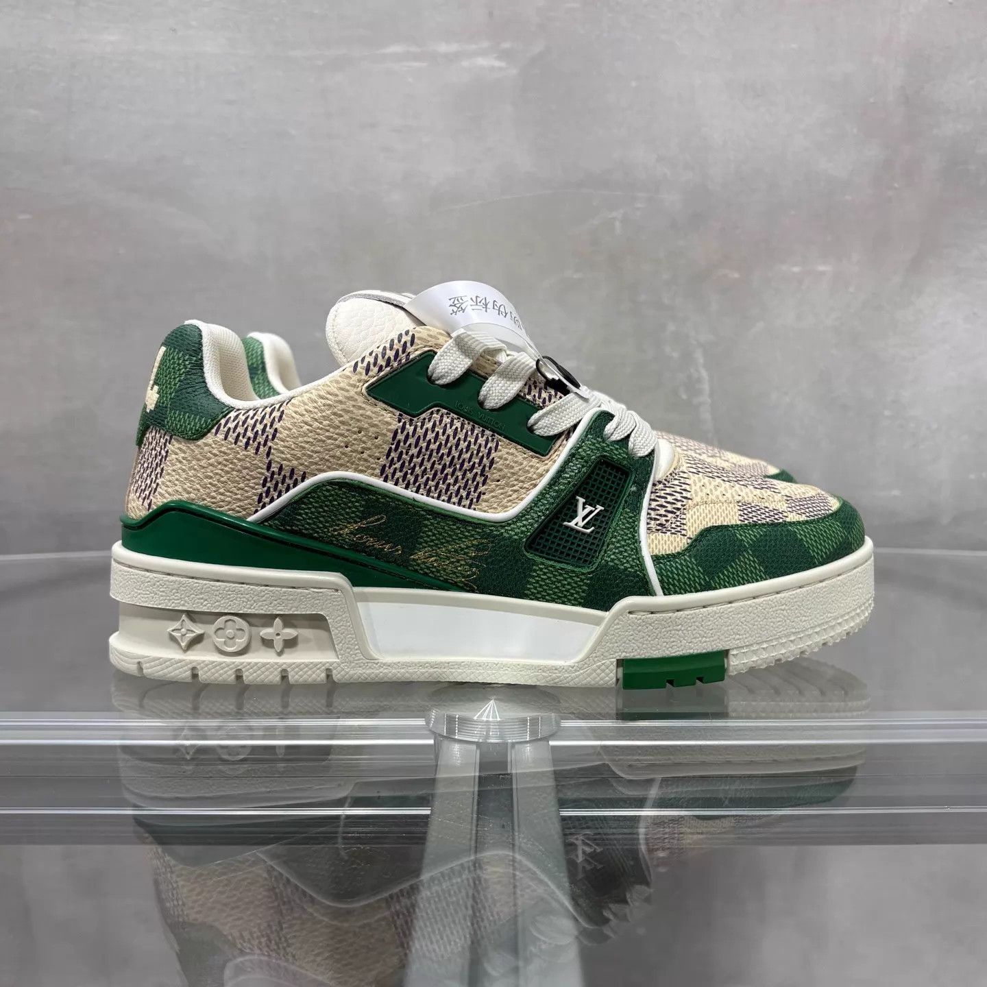 Louis Vuitton LV Trainer White Green Checkerboard UK1.5 (35.5) Size US 4 / IT 34 - 4 Thumbnail