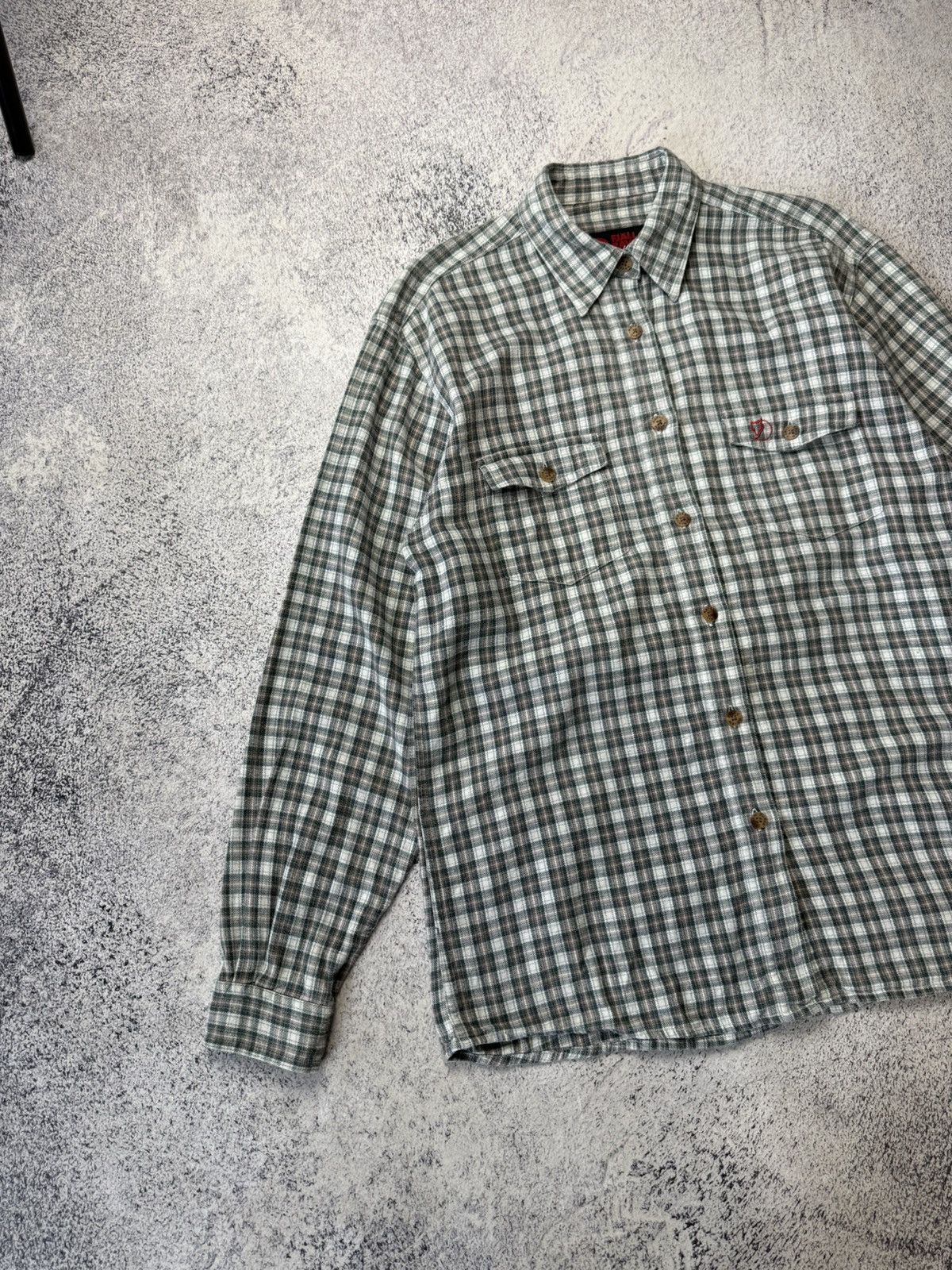 Fjallraven Vintage Fjallraven Ladies Flannel Checkered Shirt USA Size M / US 6-8 / IT 42-44 - 2 Thumbnail