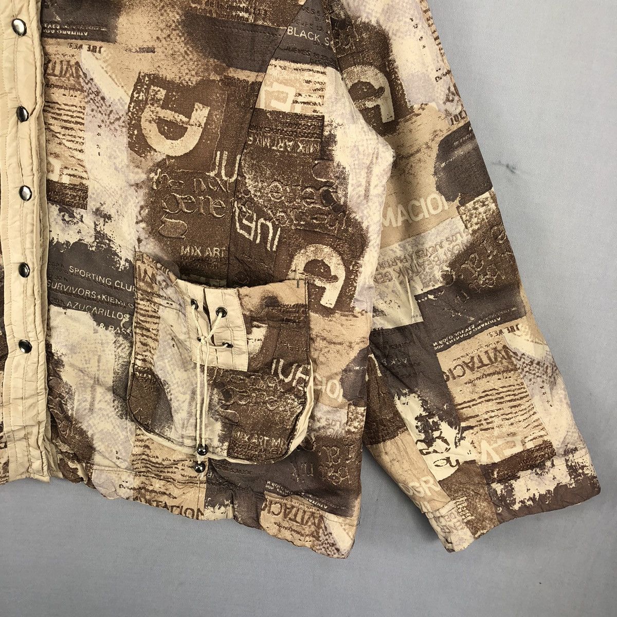 Japanese Brand Vintage Y2K Reversible Jacket Fullprint by Locarino Size US M / EU 48-50 / 2 - 3 Thumbnail