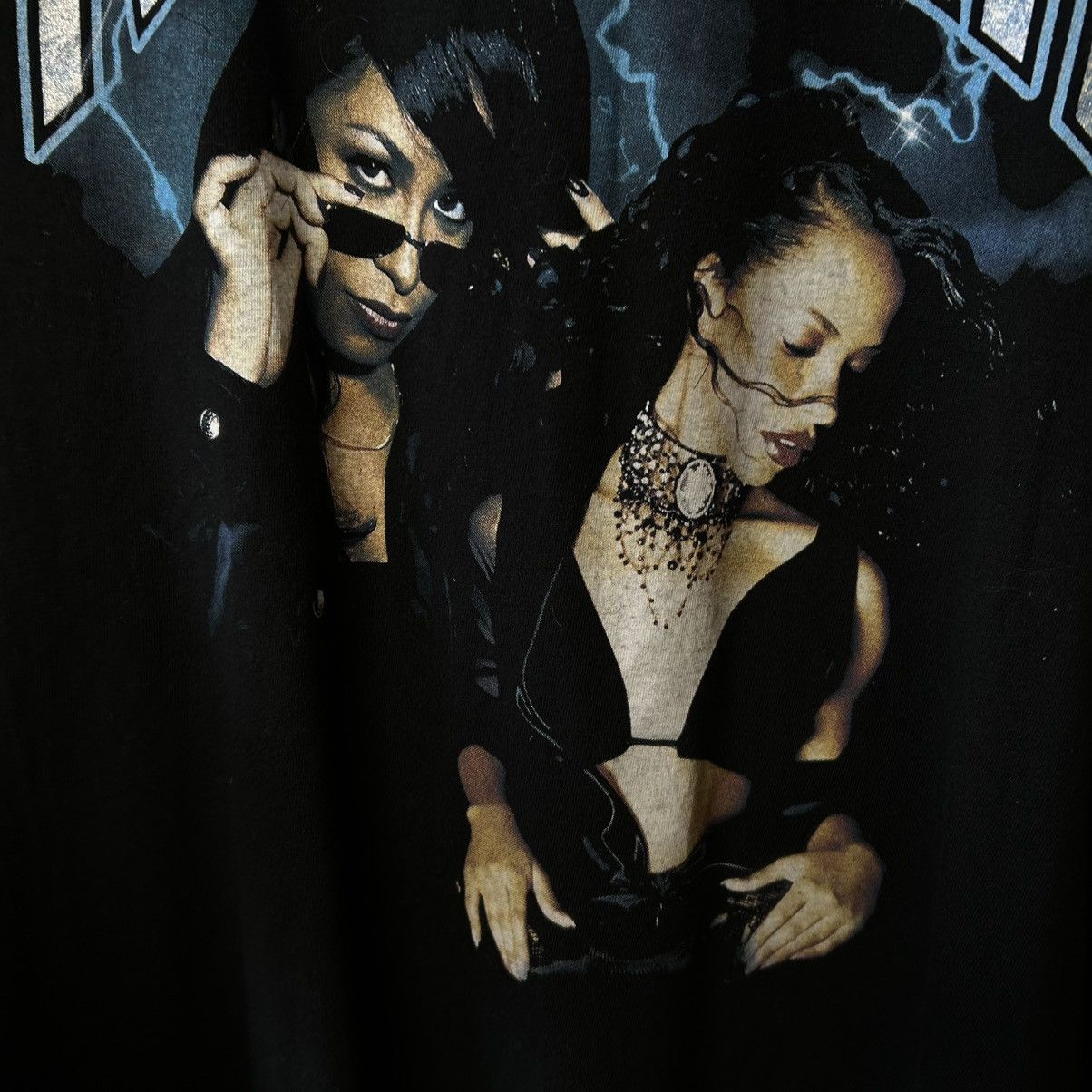 Band Tees Mens Aaliyah Big Graphic Logo Band music tee size M Size US M / EU 48-50 / 2 - 4 Thumbnail