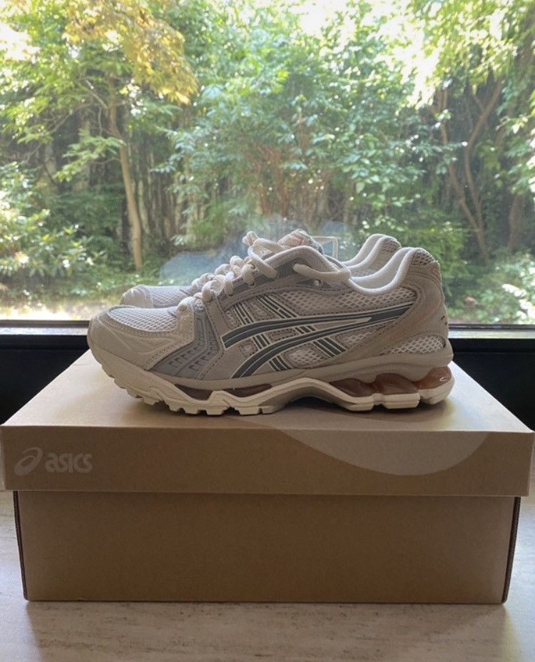 Asics Asics Gel-Kayano 14 in Birch/Clay Grey Size US 7.5 / IT 37.5 - 3 Thumbnail