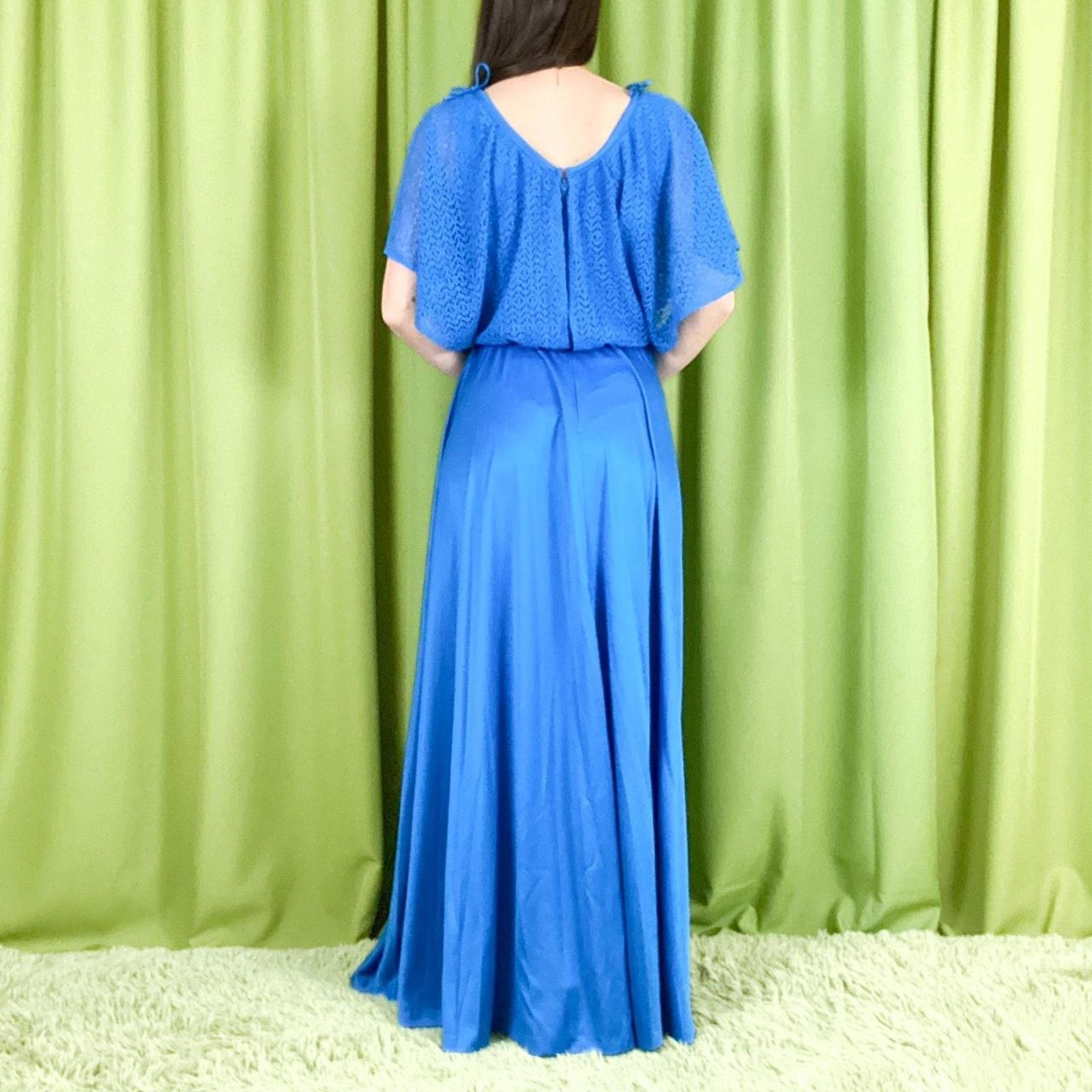 Vintage 80s Vintage Royal Blue Crochet Top Bat Wing Sleeve Maxi Gown Size M / US 6-8 / IT 42-44 - 4 Thumbnail