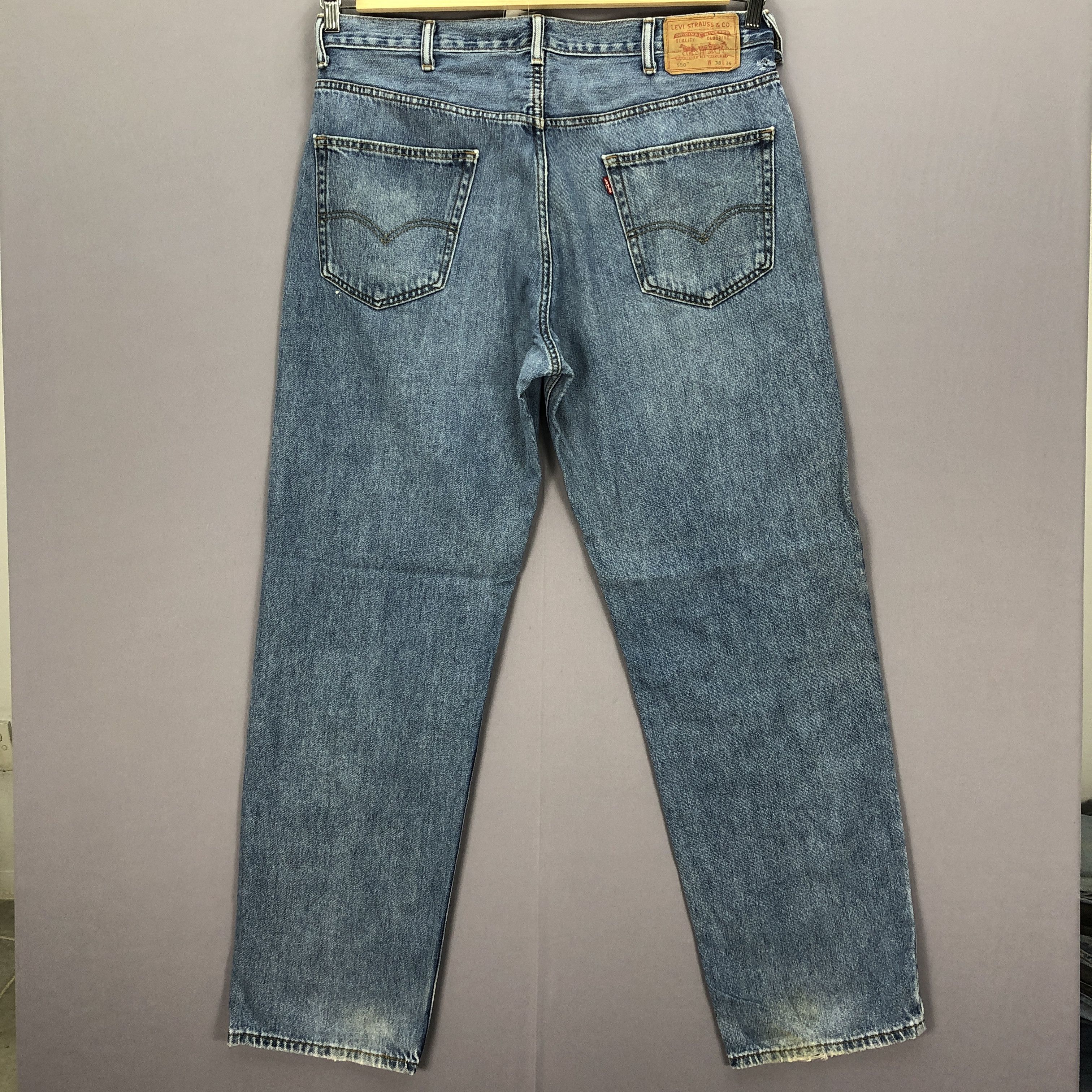 Levi's Vintage Levis 550 Baggy Jeans Levi's Light Wash Faded Denim Size US 36 / EU 52 - 2 Thumbnail