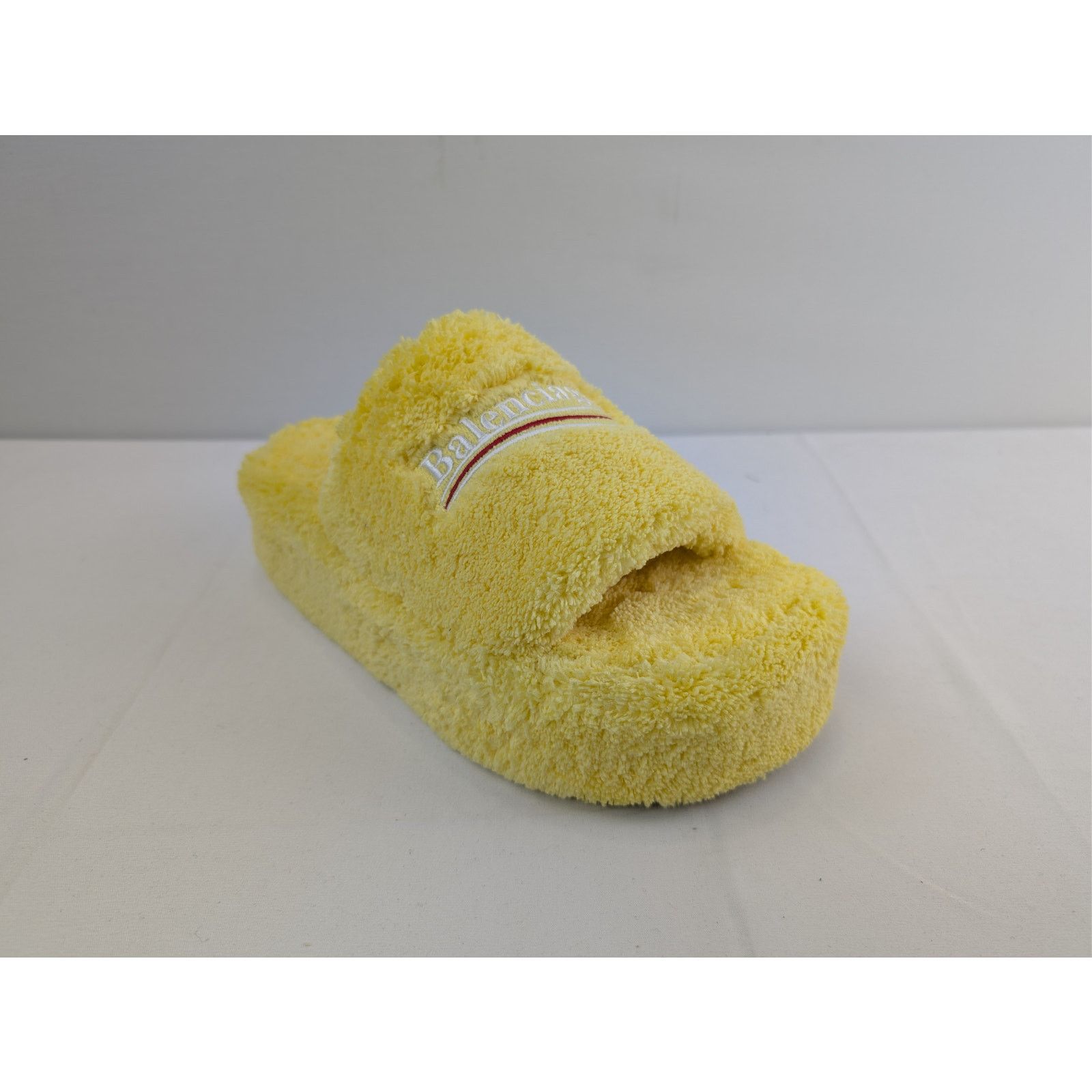 Balenciaga o1rshd1 Furry Platform Slides Slippers in Yellow/White/Red Size US 11 / IT 41 - 3 Thumbnail