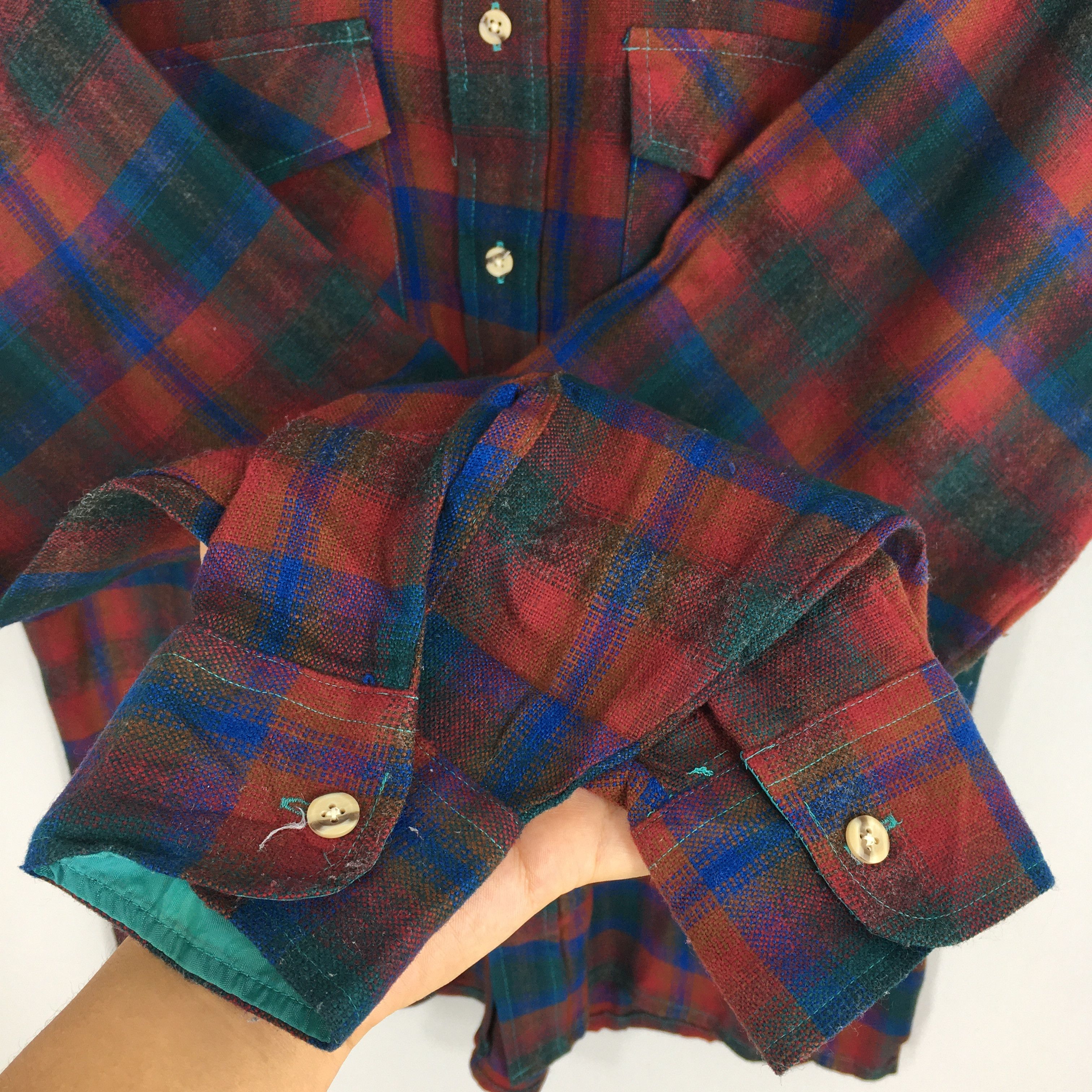 Flannel × Pendleton × Van Heusen Vintage Van Heusen Plaid Shadow Red Flannel Shirt M Size US M / EU 48-50 / 2 - 5 Thumbnail