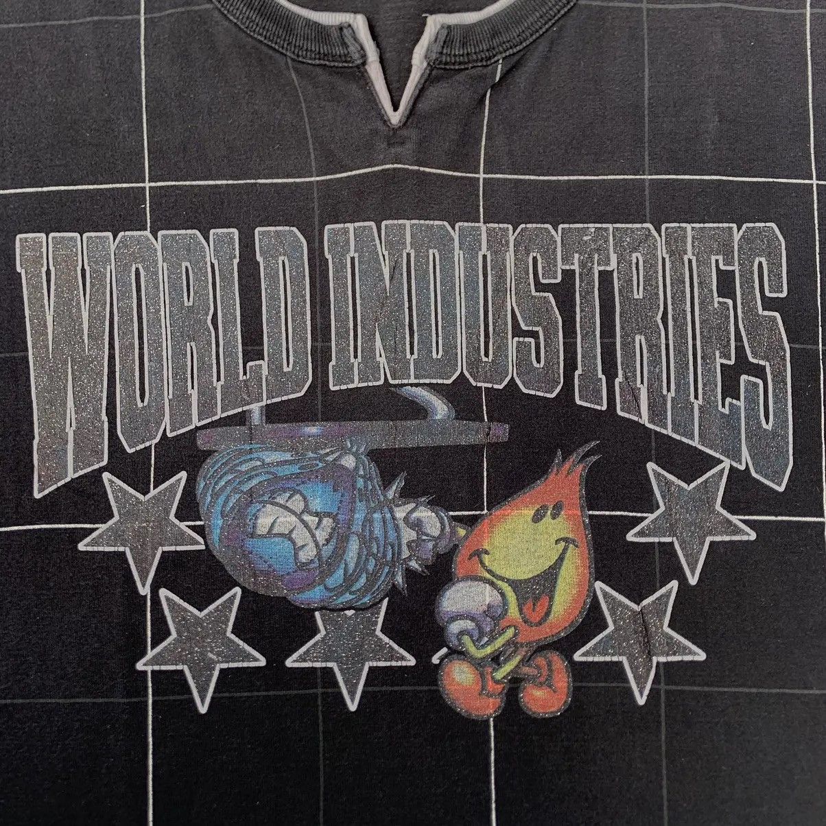 Vintage Vintage 90s World Industries Skateboards T-Shirt Size US M / EU 48-50 / 2 - 5 Thumbnail