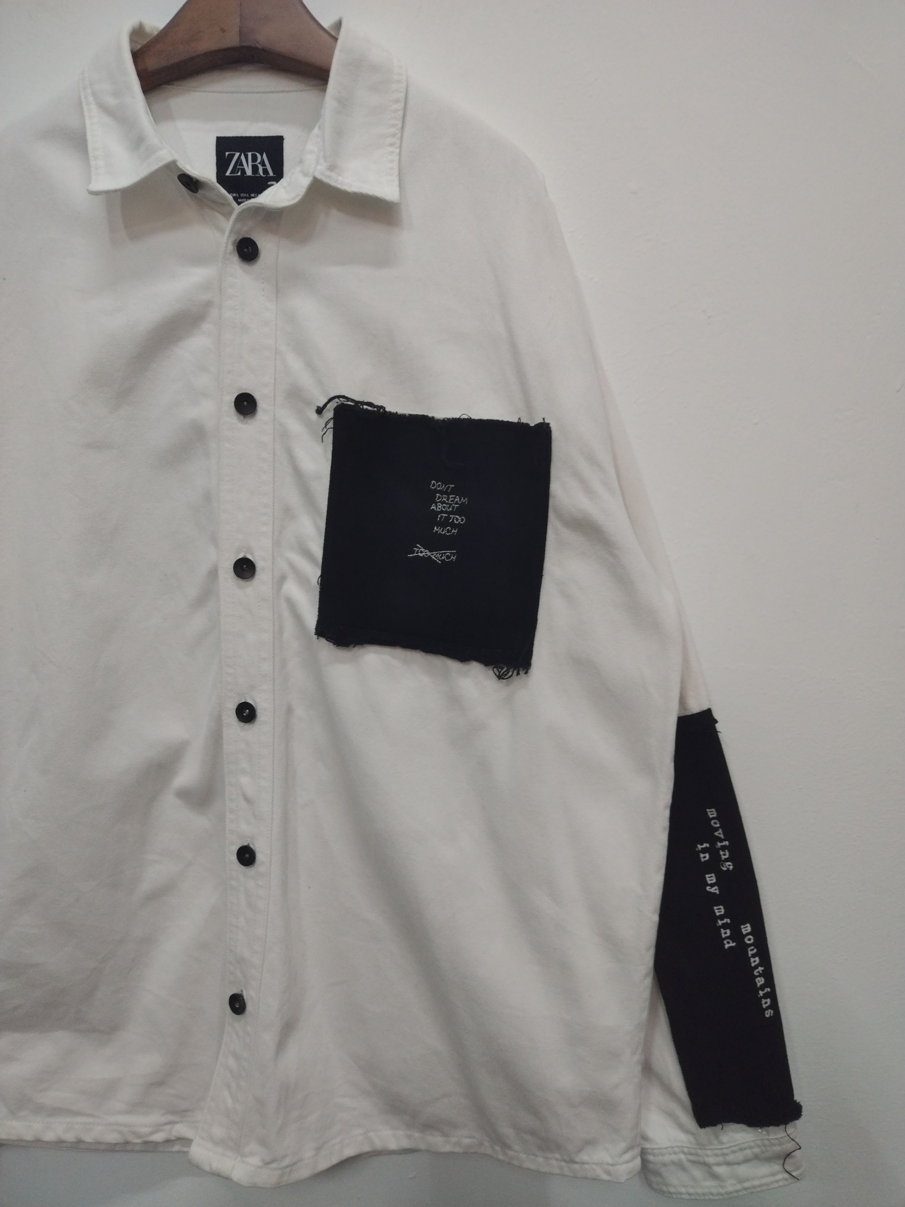 Zara AWESOME STYLO ZARA DENIM JACKET PATCHWORK SCRIPT DESIGN Size US L / EU 52-54 / 3 - 10 Thumbnail