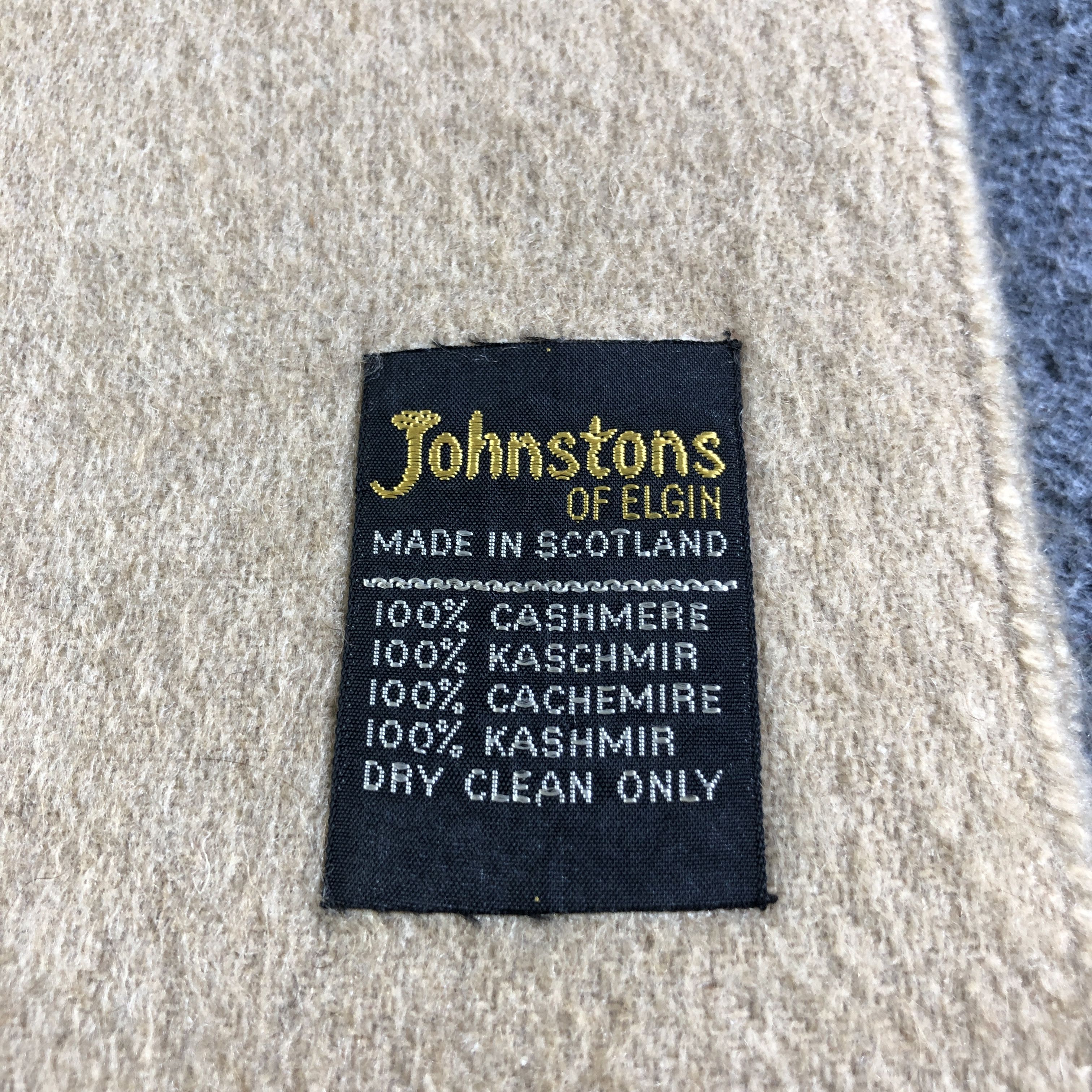Johnstons Of Elgin Johnstons Of Elgin Cashmere Scarf Muffler V2761 Size ONE SIZE - 4 Thumbnail