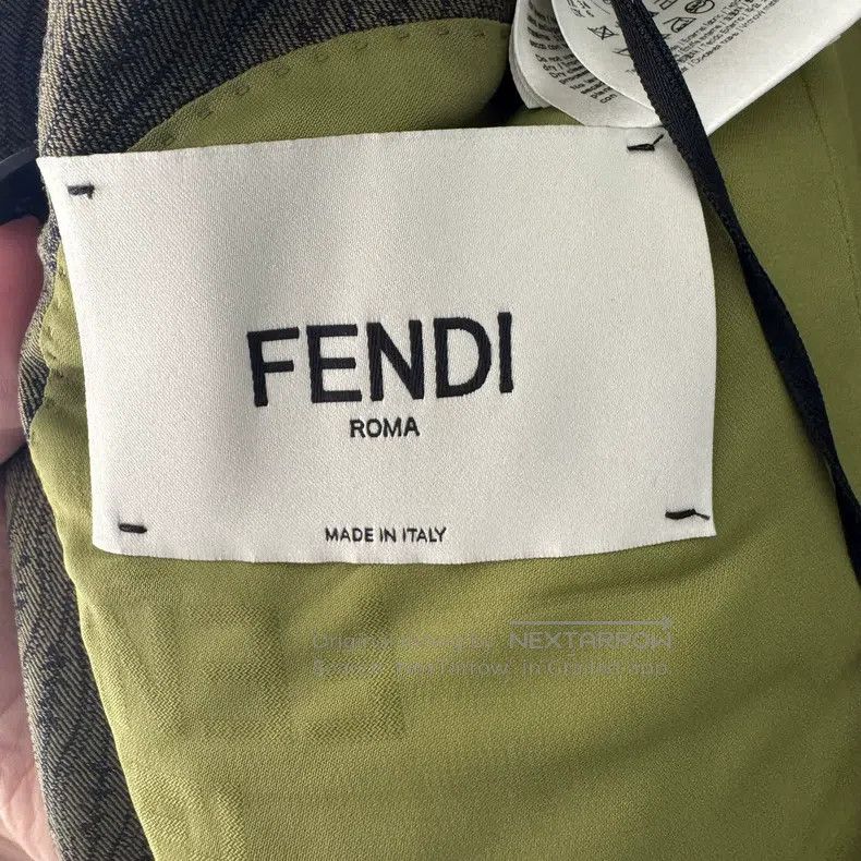 Fendi Fendi Green Double Breasted Long, Kimono Wool Fabric, Clas Size XS / US 0-2 / IT 36-38 - 3 Thumbnail