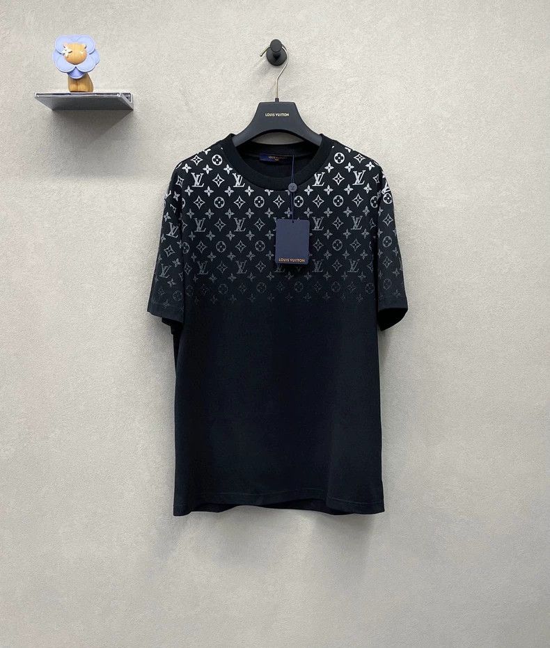 Louis Vuitton 24 new black full print gradient short sleeve