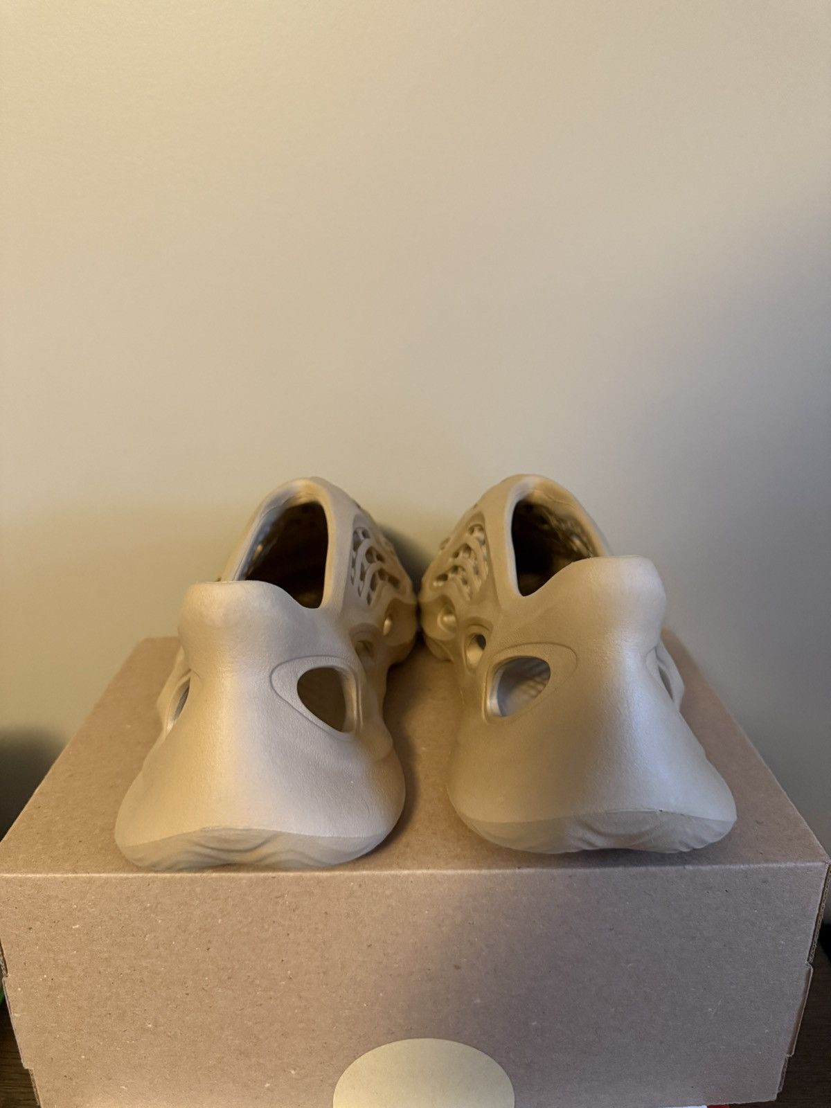 Adidas × Kanye West × Yeezy yeezy foam runner Size US 9 / EU 42 - 3 Thumbnail