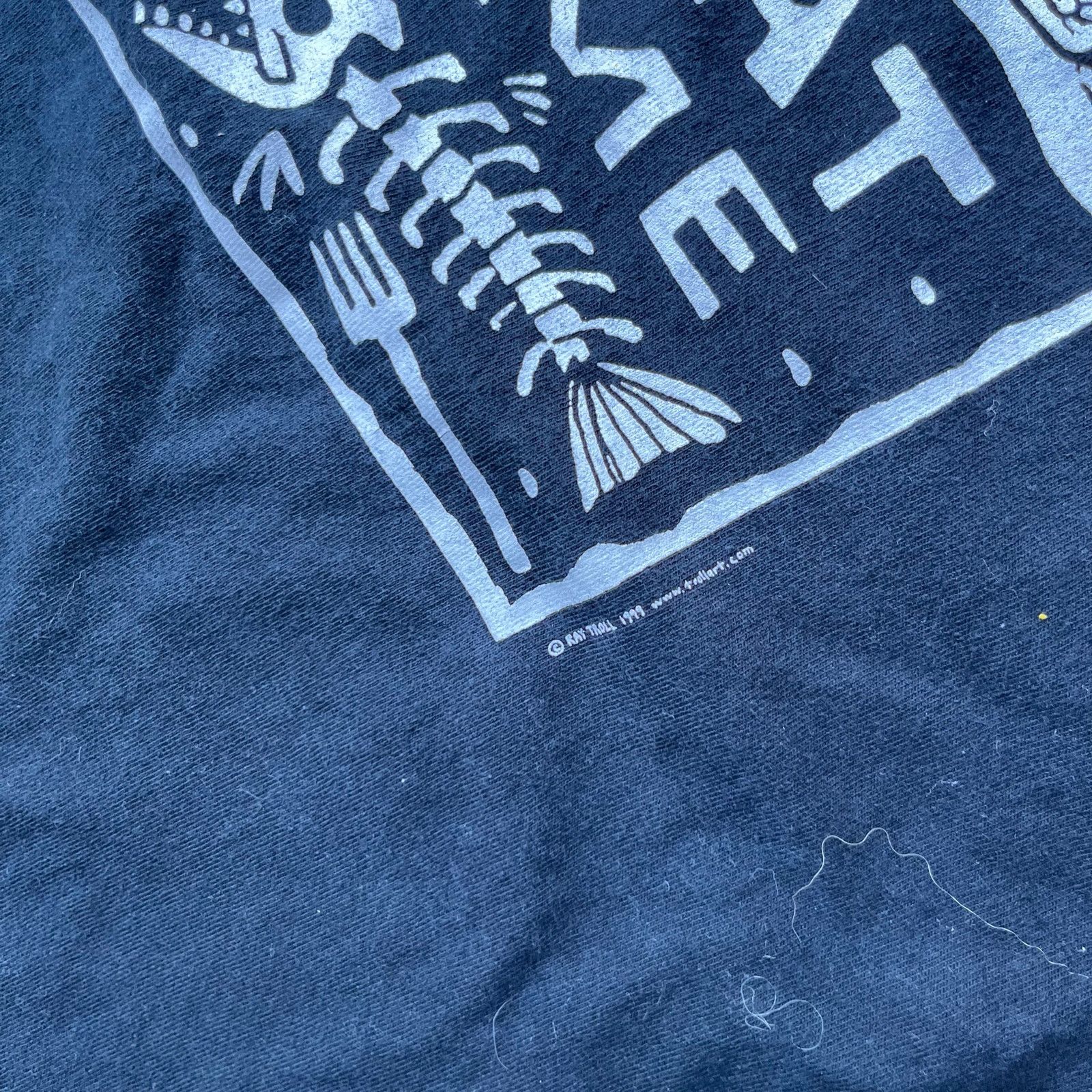 Vintage VINTAGE RAY TROLL ART FISH FREAKY HUMOR TEE SHIRT 2XL BLACK Size US XL / EU 56 / 4 - 4 Thumbnail