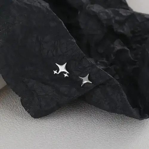 VIBE Silver Color Asymmetric Four-pointed Star Earrings Size ONE SIZE - 3 Thumbnail