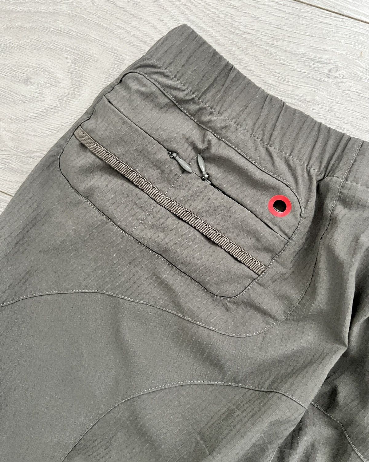 Gyakusou Nike Gyakusou Gen 1 FW2010 Magnetic Pocket Technical Pants Size US 30 / EU 46 - 12 Thumbnail