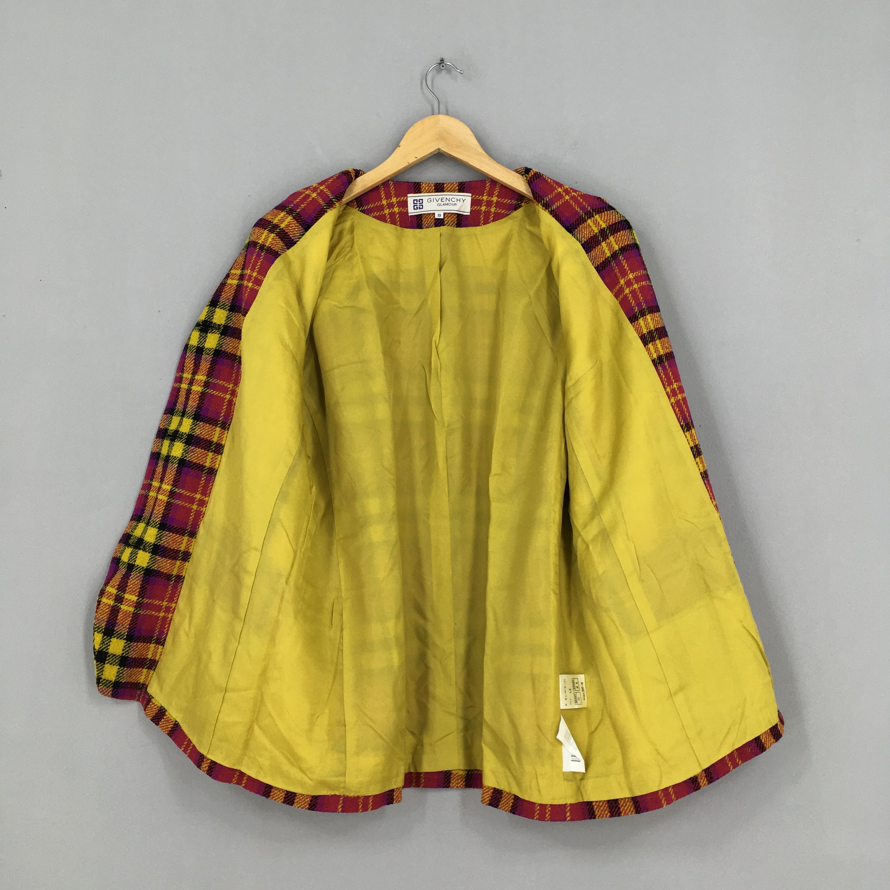 Designer × Givenchy × Vintage Vintage 90's Givenchy Checkered Women Coat Medium Size M / US 6-8 / IT 42-44 - 6 Thumbnail