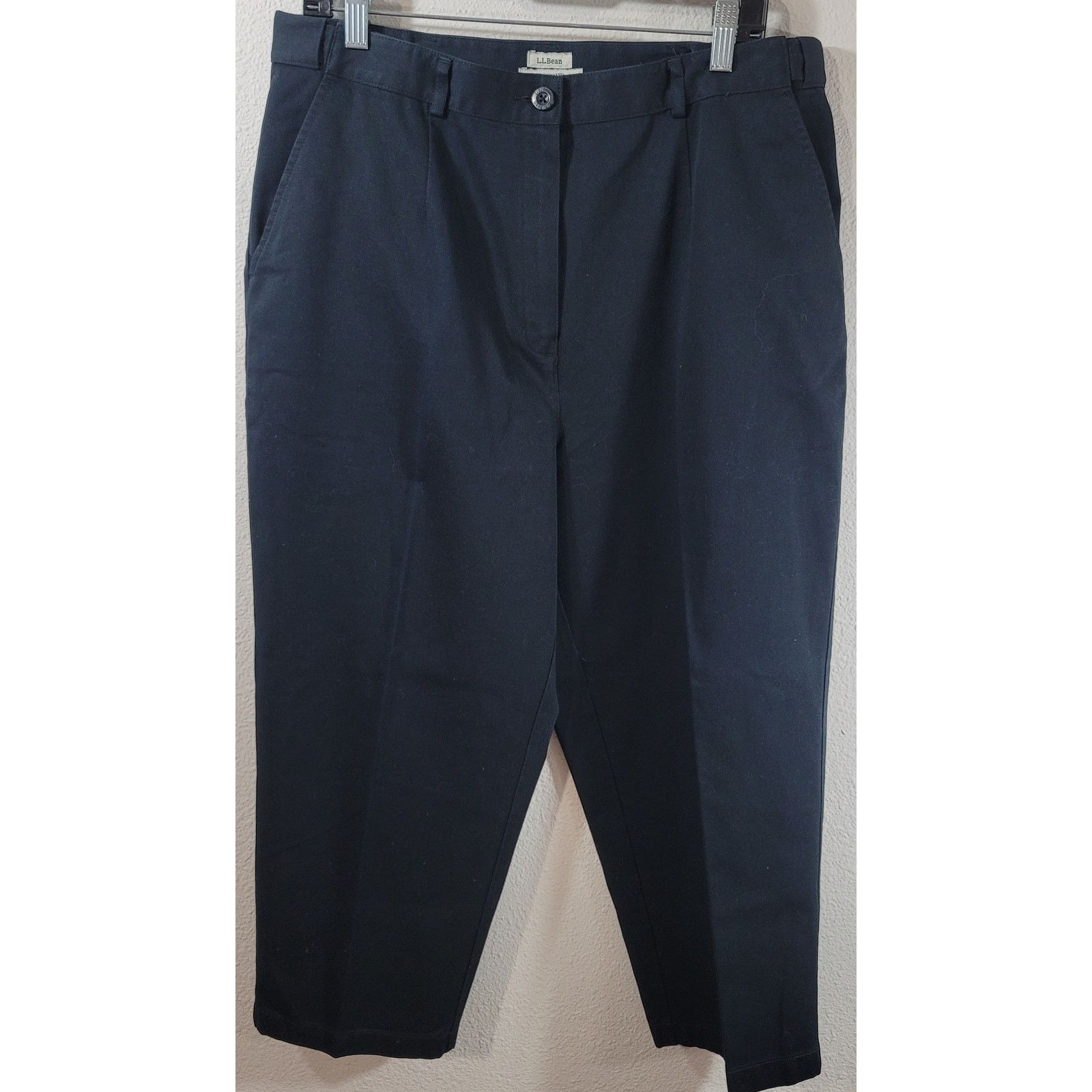 L.L. Bean L.L. Bean Black Pleated Front Original Fit Dress Pants 16 Size 38" / US 16 / IT 52 - 1 Thumbnail