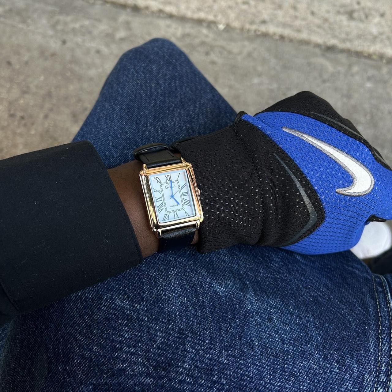Vintage Vintage 2000s Style Rectangular Quartz “Tank” Leather Watch Size ONE SIZE - 2 Thumbnail