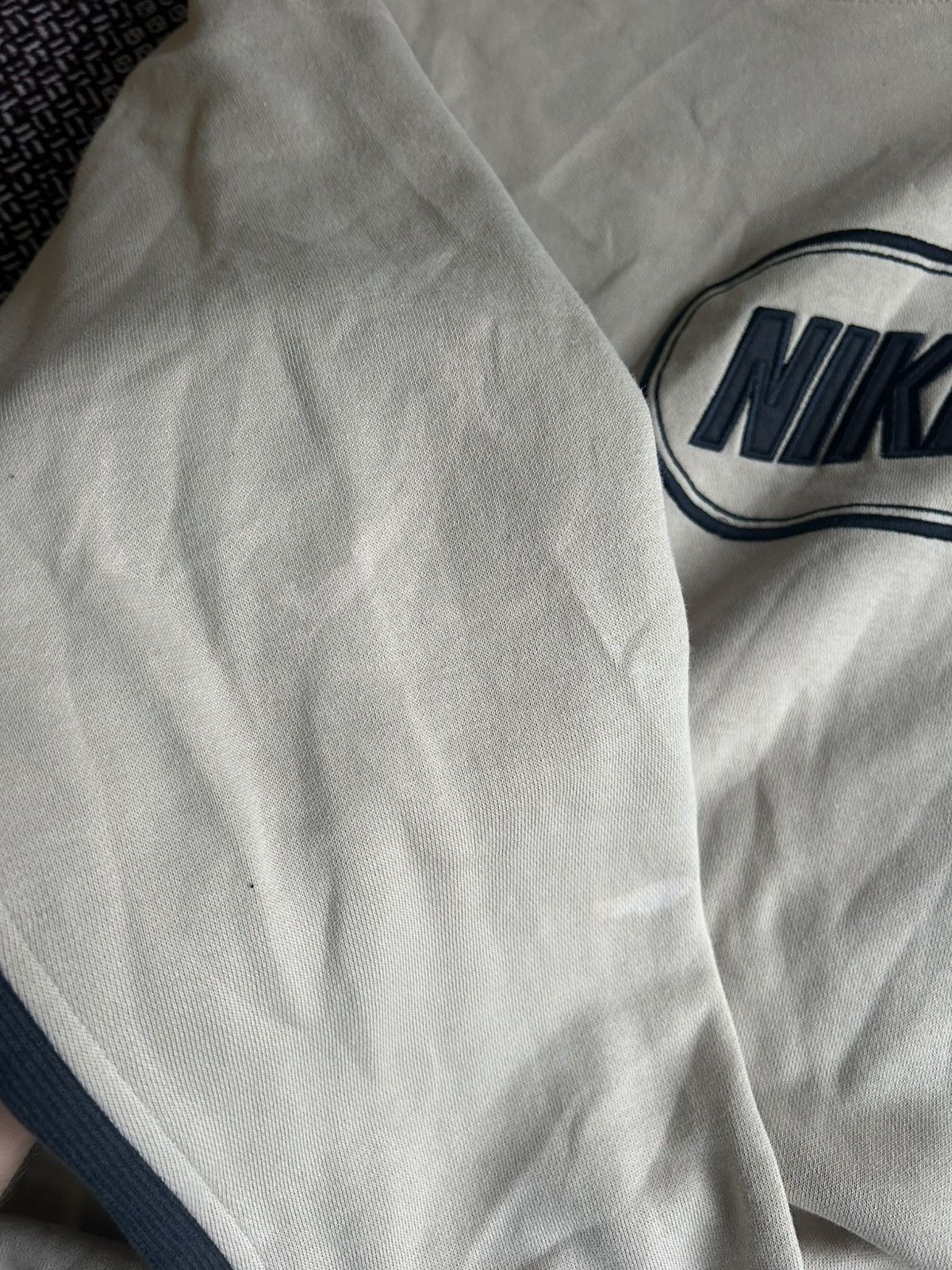 Nike Vintage Nike 90s Crewneck Big Logo Sweatshirt Beige Rare Y2K Size US XL / EU 56 / 4 - 7 Thumbnail