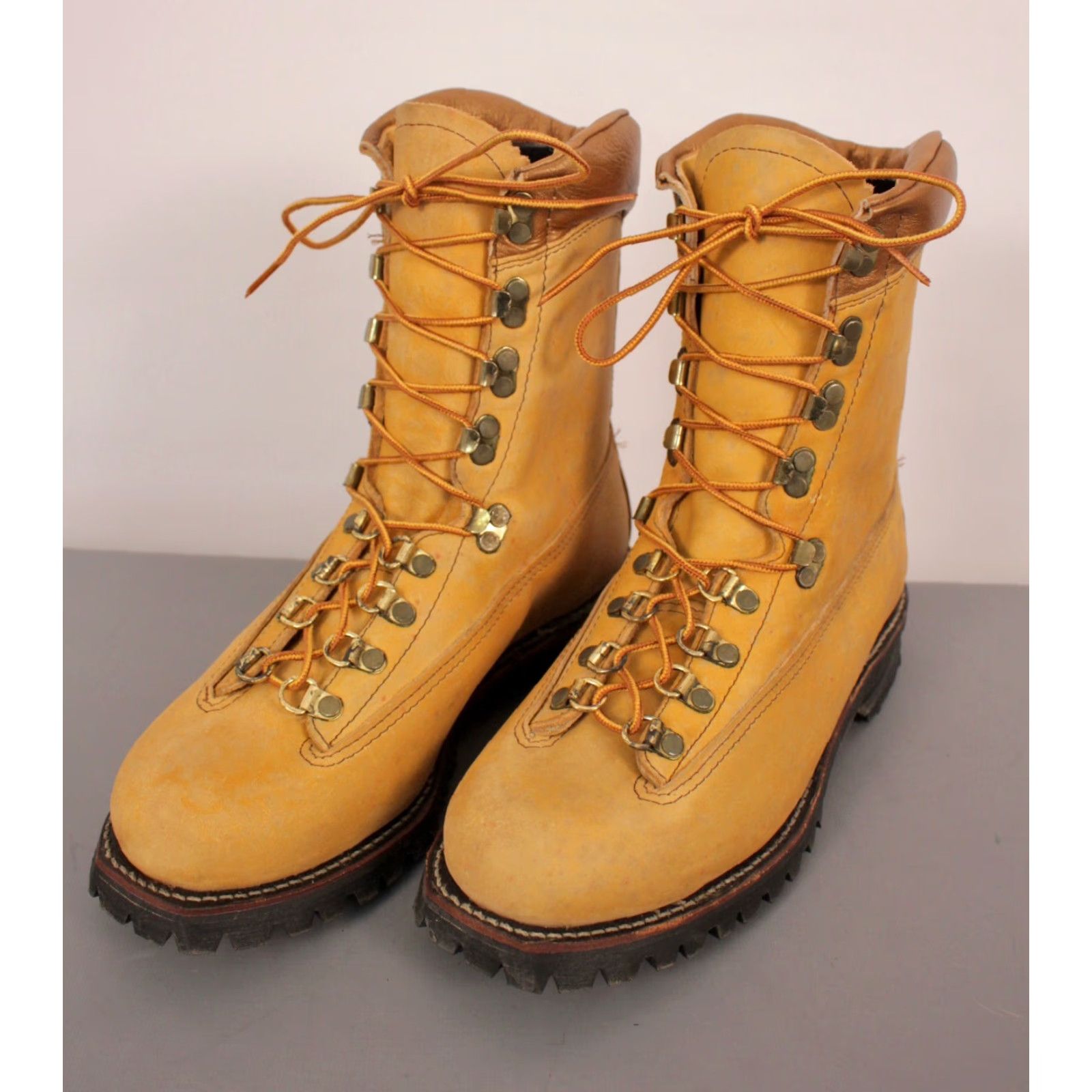 Mason's VINTAGE Mason Boots Mens VTG NOS 1970 Tan Leather Hiking Hunting Sz 7 E 70s Outdoor Shoes Size US 7 / EU 40 - 2 Thumbnail
