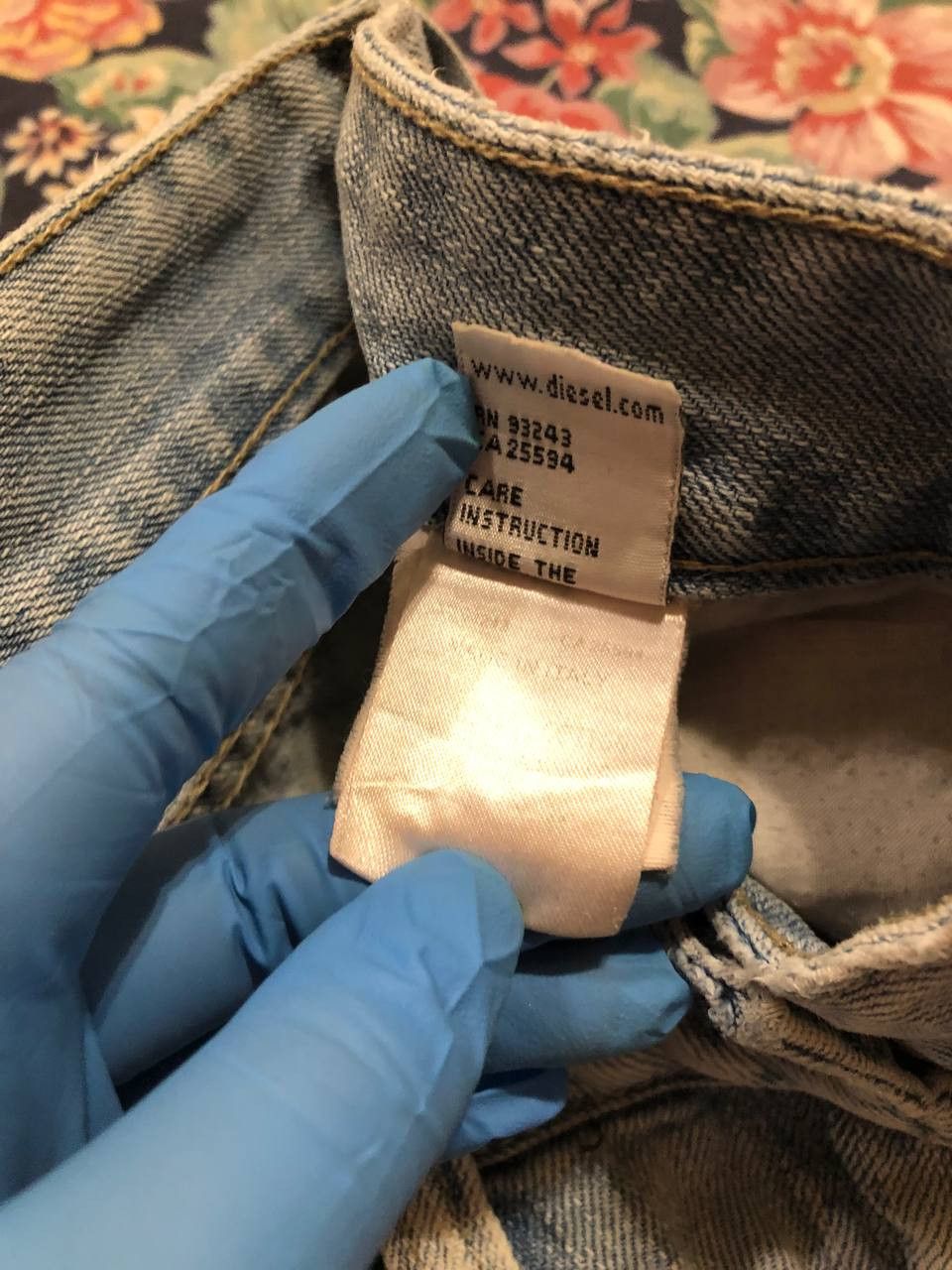 Diesel Vintage DIESEL logo denim shorts Y2K size 27 streetwear Size 27" / US 4 / IT 40 - 4 Thumbnail