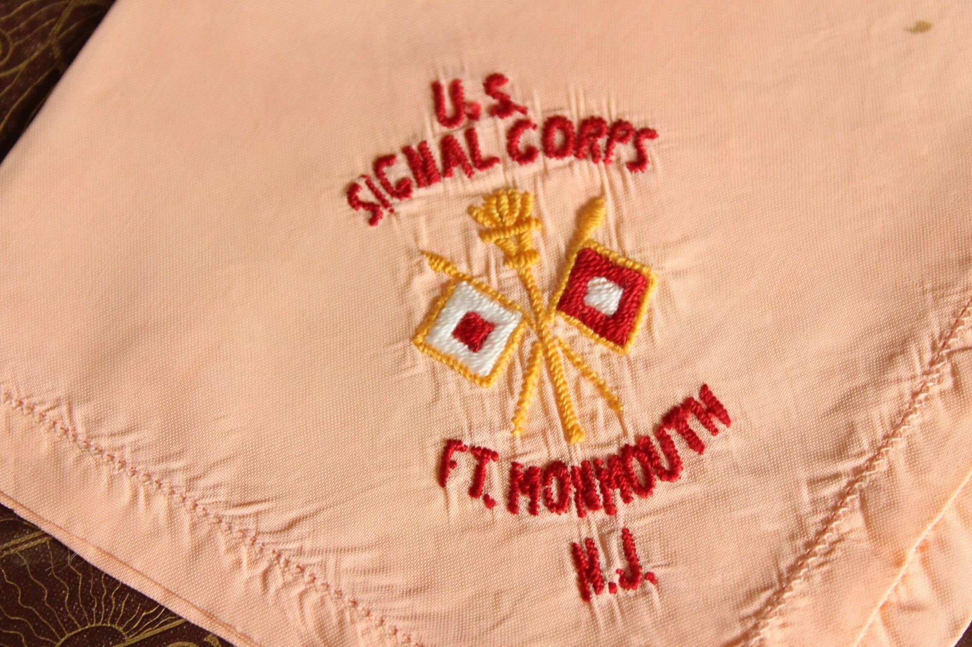Vintage Vintage Handkerchief, US Signal Corps, Ft Monmouth NJ Souven Size ONE SIZE - 2 Thumbnail