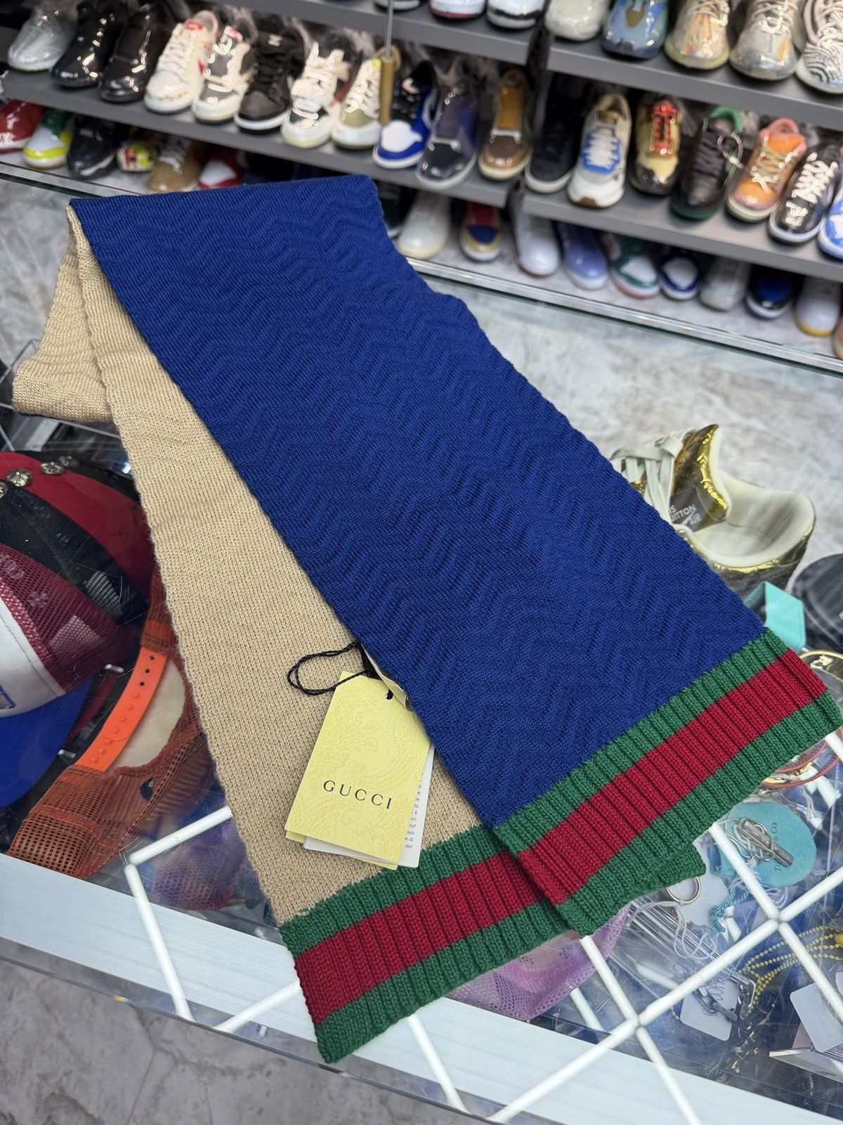 Gucci Gucci Navy/Beige Scarf Size ONE SIZE - 1 Thumbnail