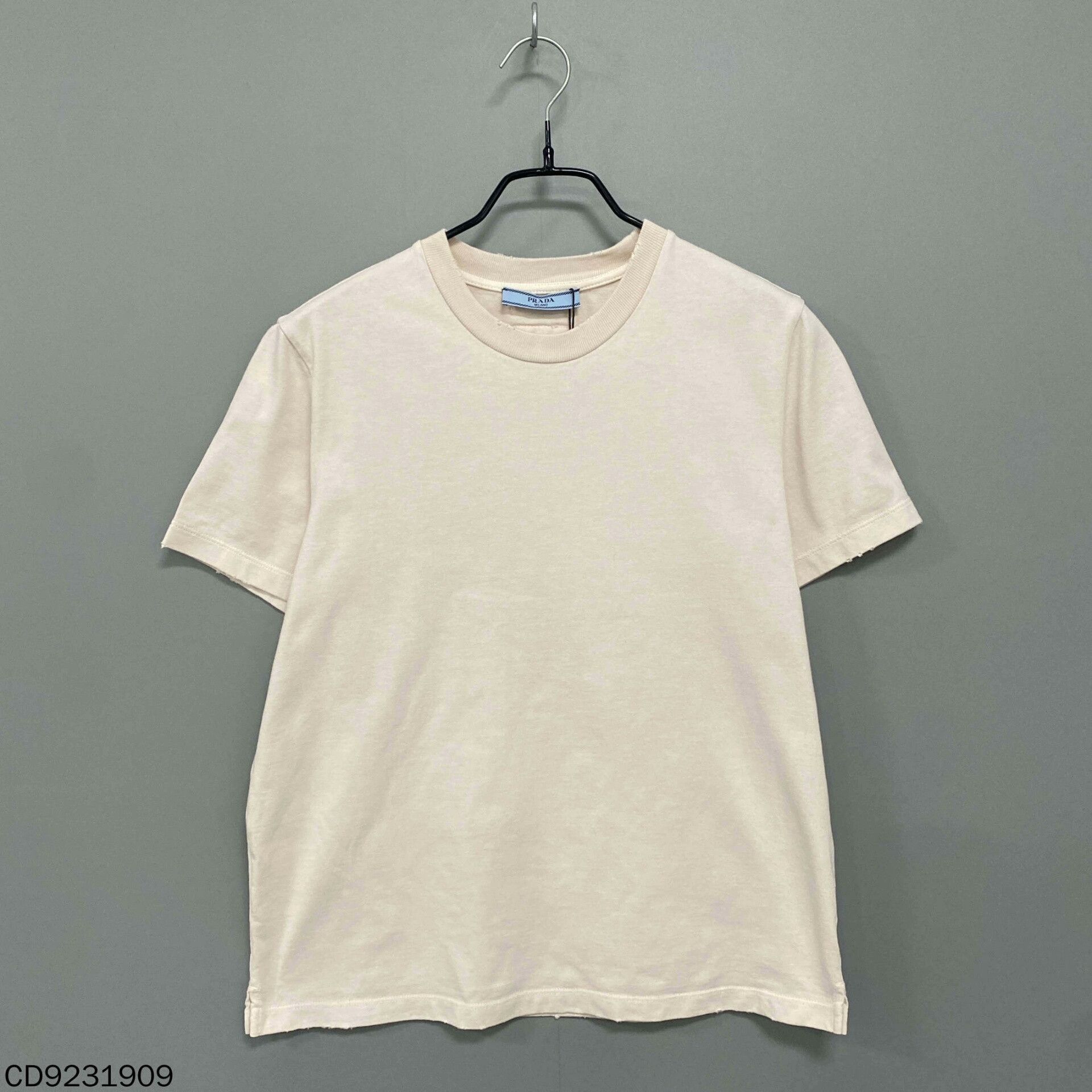 Prada Prada Distressed T-Shirt M Women Size M / US 6-8 / IT 42-44 - 1 Thumbnail