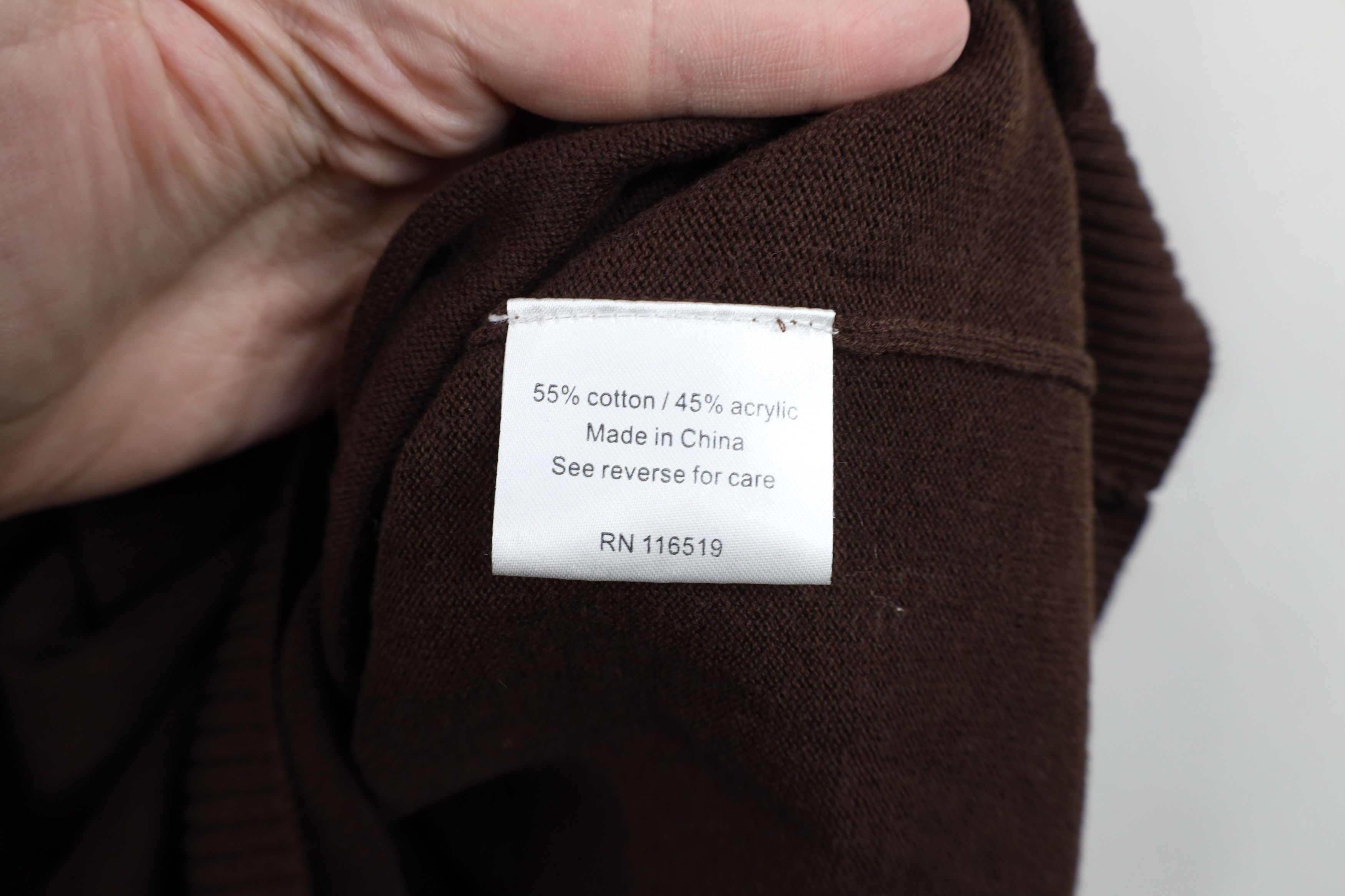 Vintage Vintage 90s Streetwear Lightweight Knit Sweater Vest Brown Size US L / EU 52-54 / 3 - 7 Thumbnail