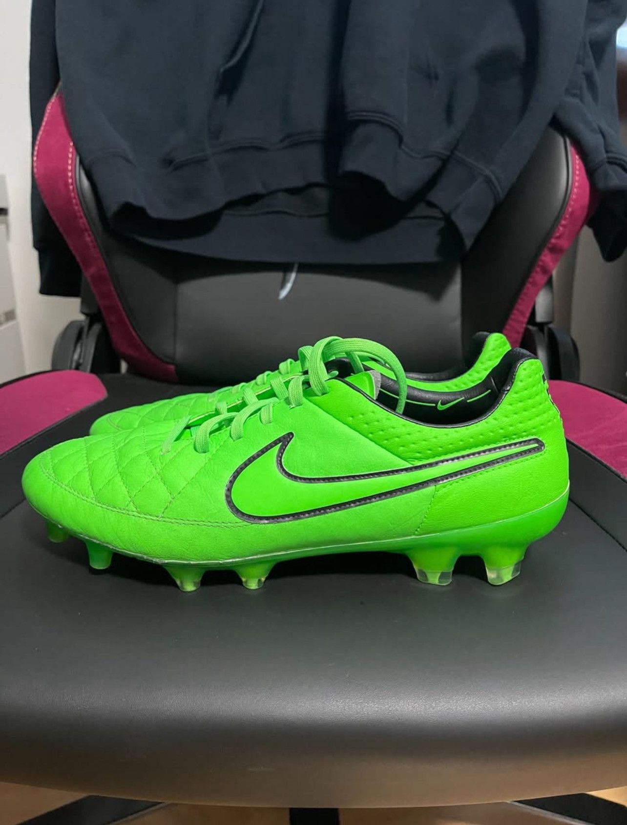 Nike Nike Tiempo Legend 5 "Green Strike" Size US 9.5 / EU 42-43 - 1 Thumbnail