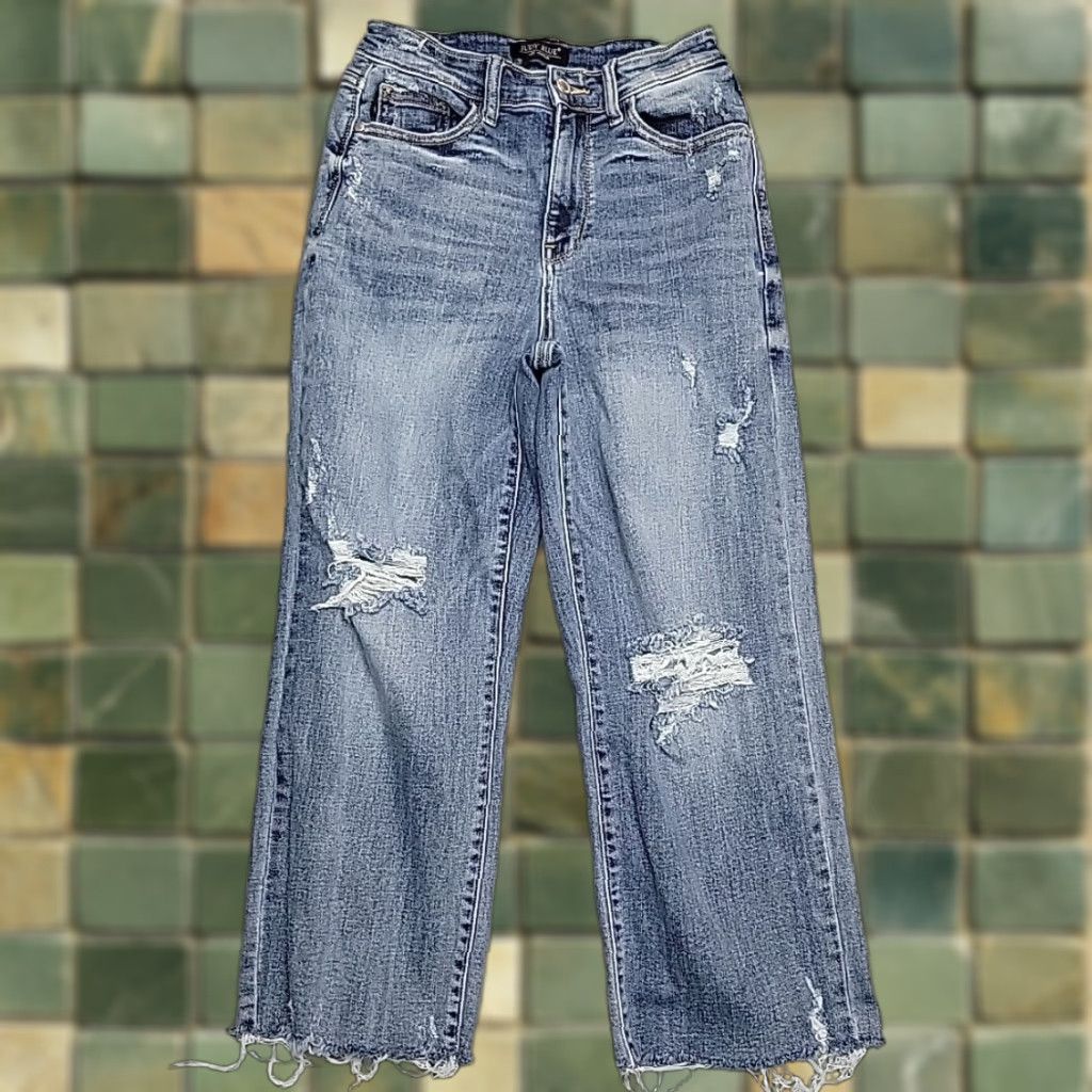 Vintage Judy Blue Jeans Women 26 Distressed Whiskered Faded Stretch Wide Cropped Capri 3/26 24Inseam 26X24 Blue Denim 5-Pocket Womens Jeans Size 26" / US 2 / IT 38 - 1 Thumbnail