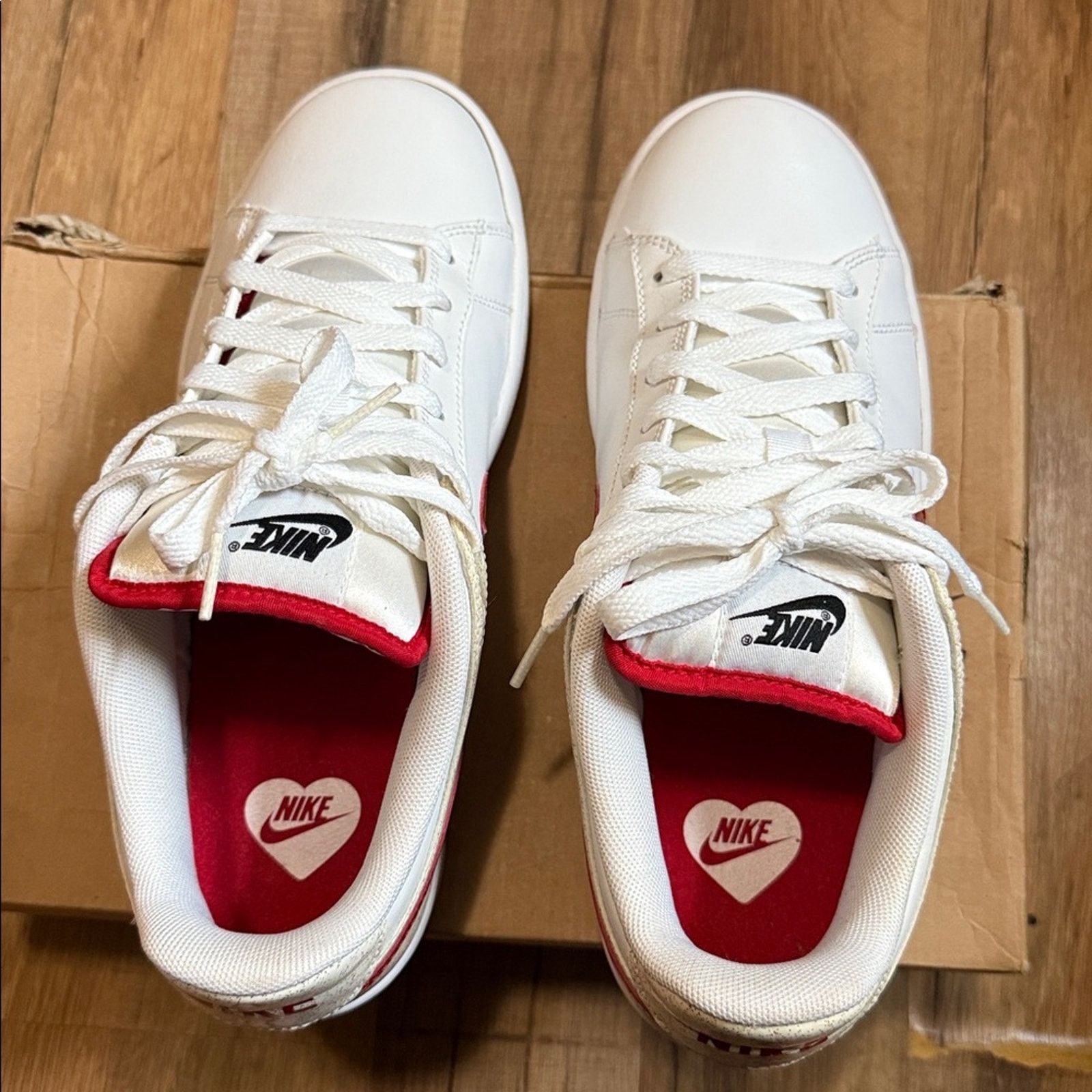 Nike 2008 Nike Santa Cruise White Varsity Red Black Size US 8.5 / EU 41-42 - 3 Thumbnail