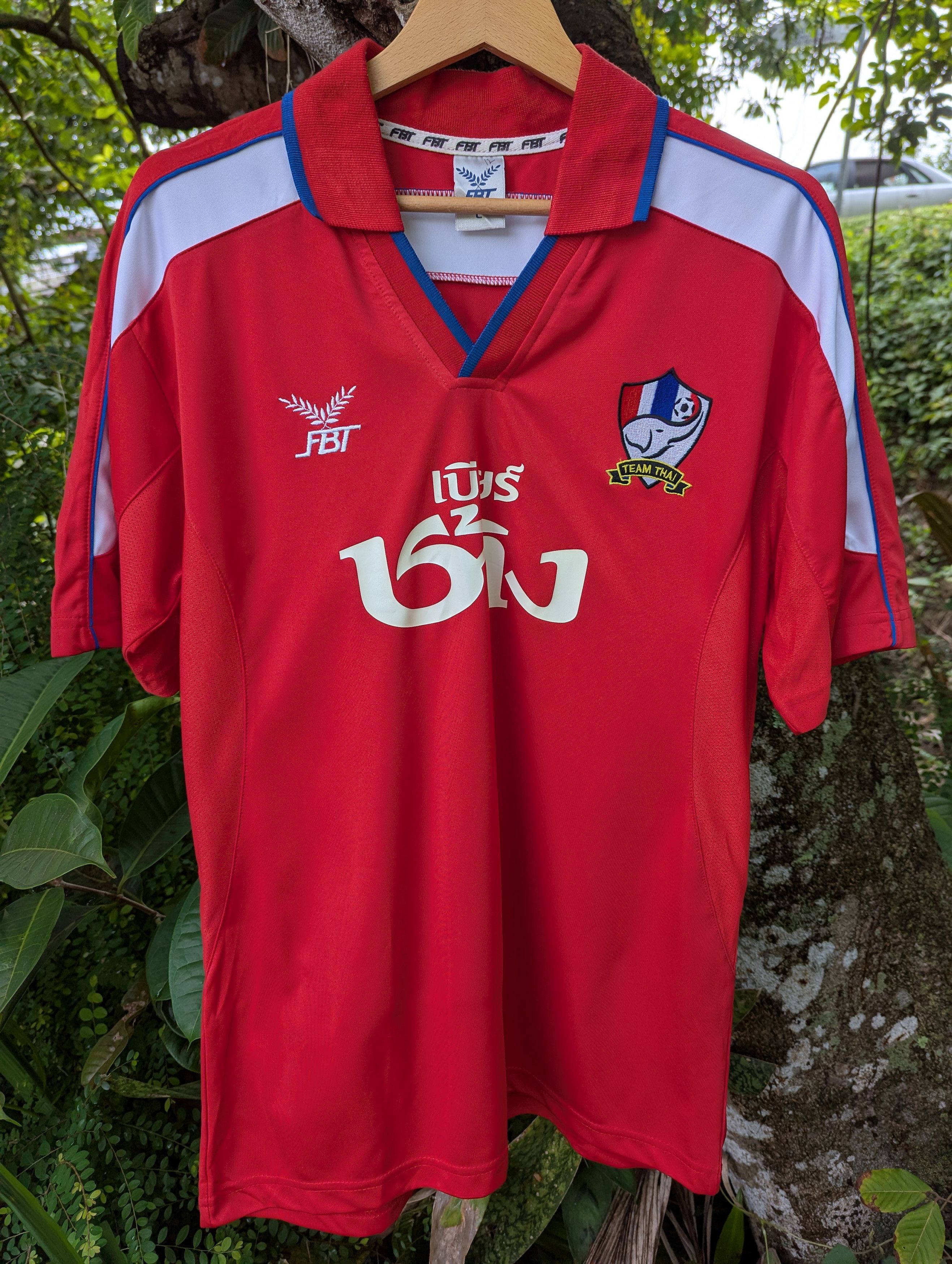 Vintage FBT Thailand National Football Team 2004 Home Kit Jersey Size US L / EU 52-54 / 3 - 1 Thumbnail