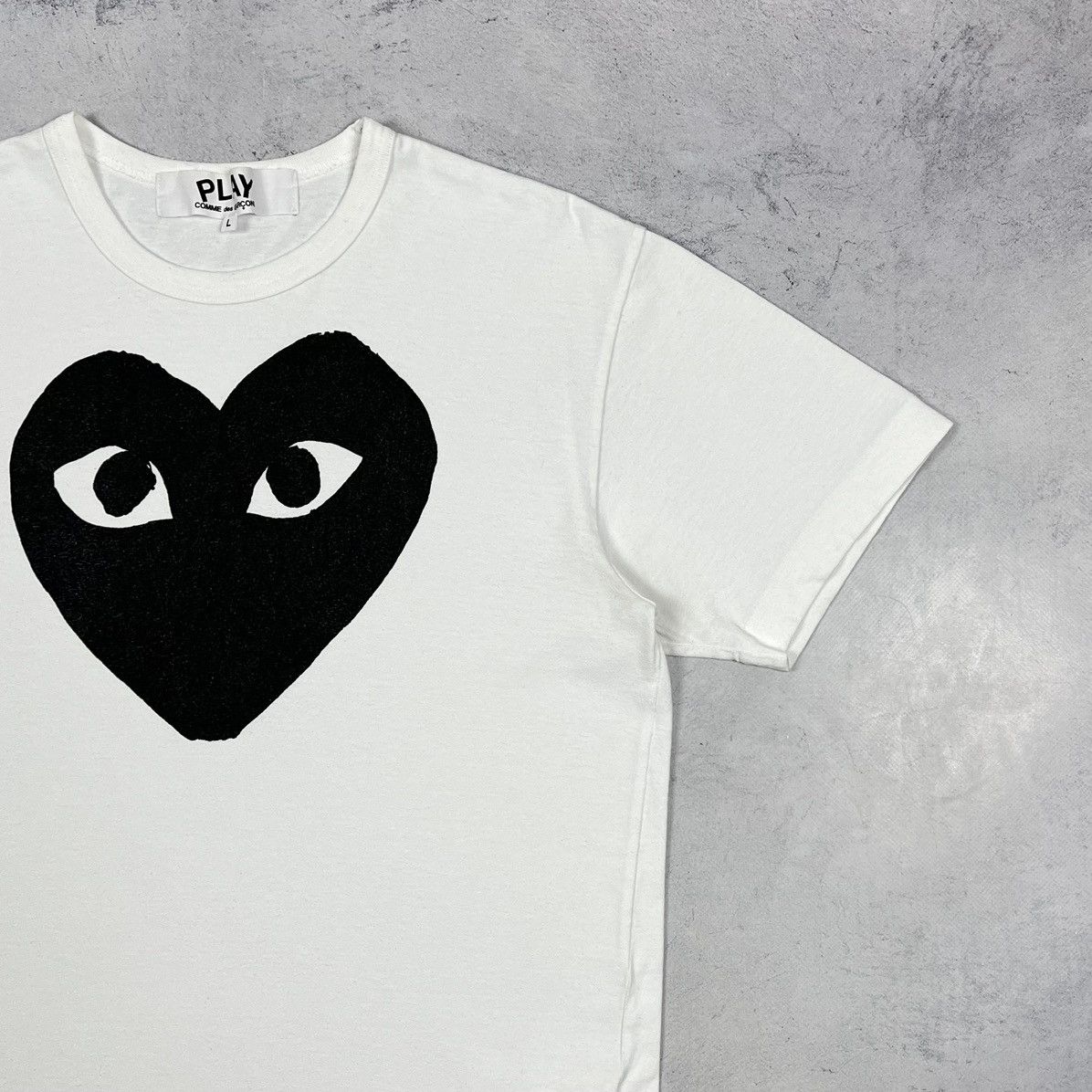 Comme des Garcons PLAY Comme Des Garçons Heart Big Logo T Shirt Size US L / EU 52-54 / 3 - 3 Thumbnail