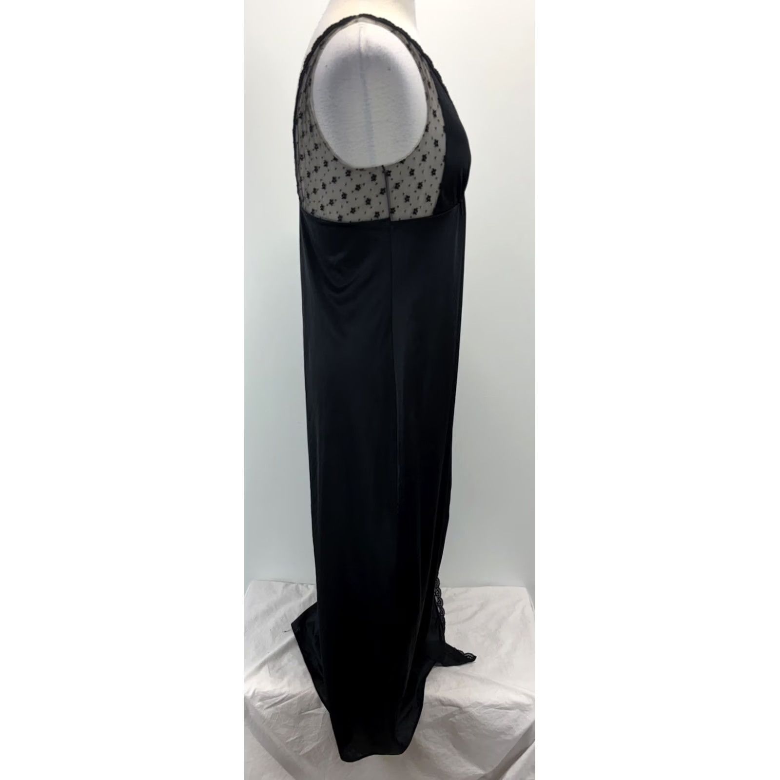 Vintage VINTAGE Deena Nightgown L Black Nylon Long Lace Trim Made USA 70s Vtg Front Slit Women’s Size ONE SIZE - 4 Thumbnail