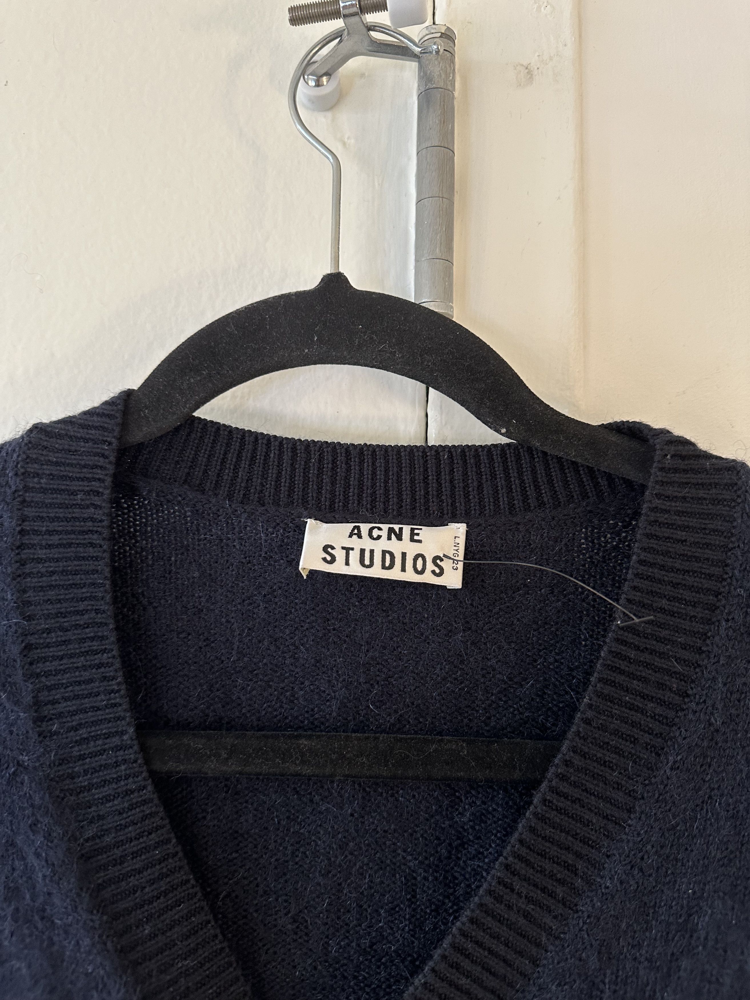 Acne Studios Acne Studios Two Tone Cardigan Size US S / EU 44-46 / 1 - 2 Thumbnail