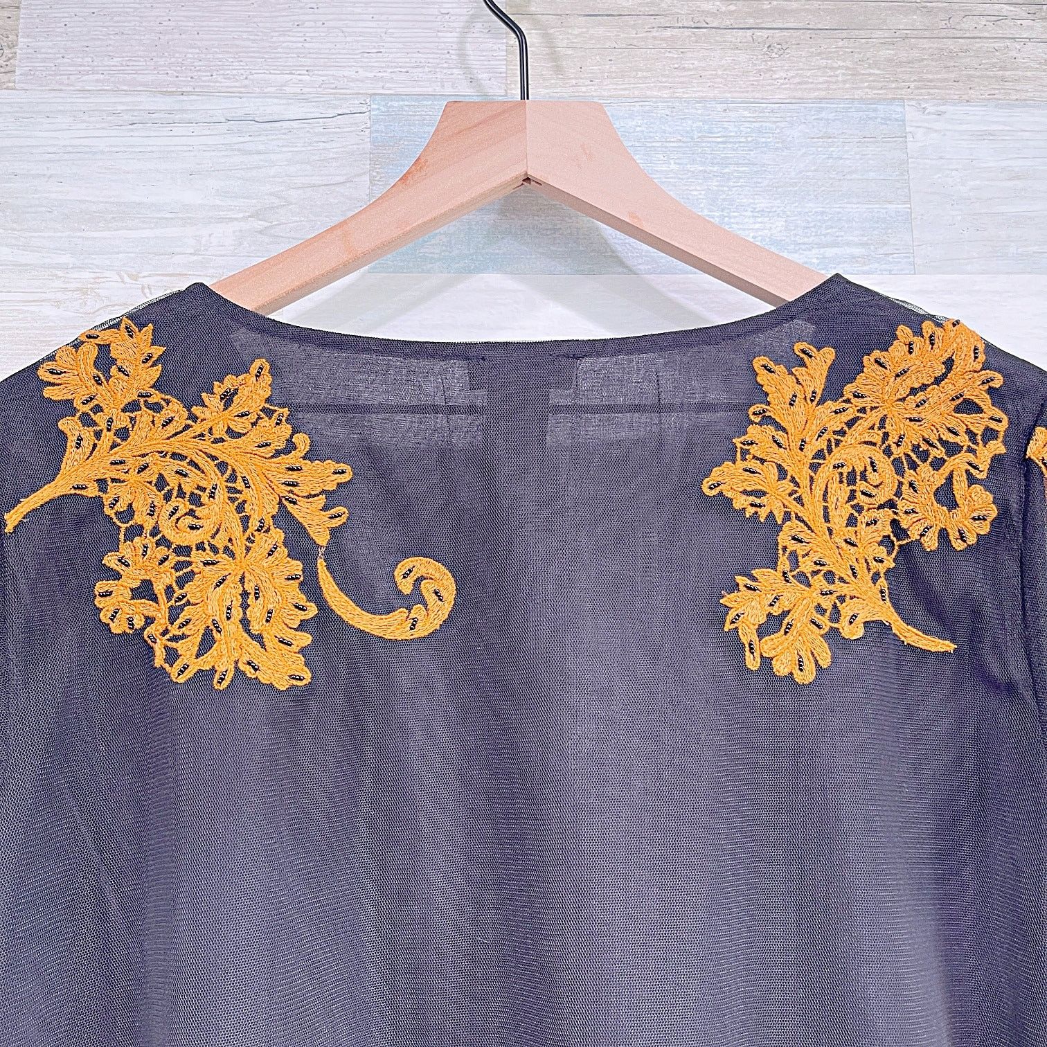 Other SUNDANCE Tulle Floral Embroidered Beaded Top Womens Large Size L / US 10 / IT 46 - 6 Thumbnail
