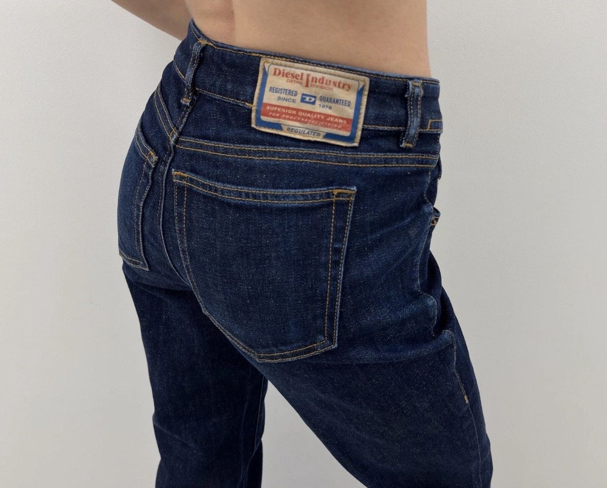 Diesel Diesel Bootcut Flared 1969 5 pocket Women’s Low Rise Jeans Size 29" - 4 Thumbnail