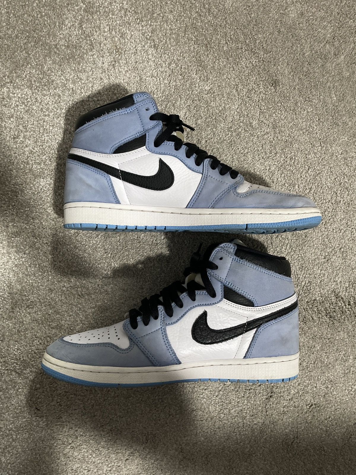 Jordan Brand × Nike Air Jordan 1 Retro High OG Unversity Blue (UNC) Size US 10 / EU 43 - 3 Thumbnail