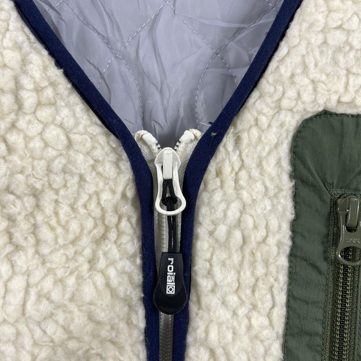 Japanese Brand × Vintage Roial Vintage Sherpa Fleece Jacket Size US M / EU 48-50 / 2 - 6 Thumbnail
