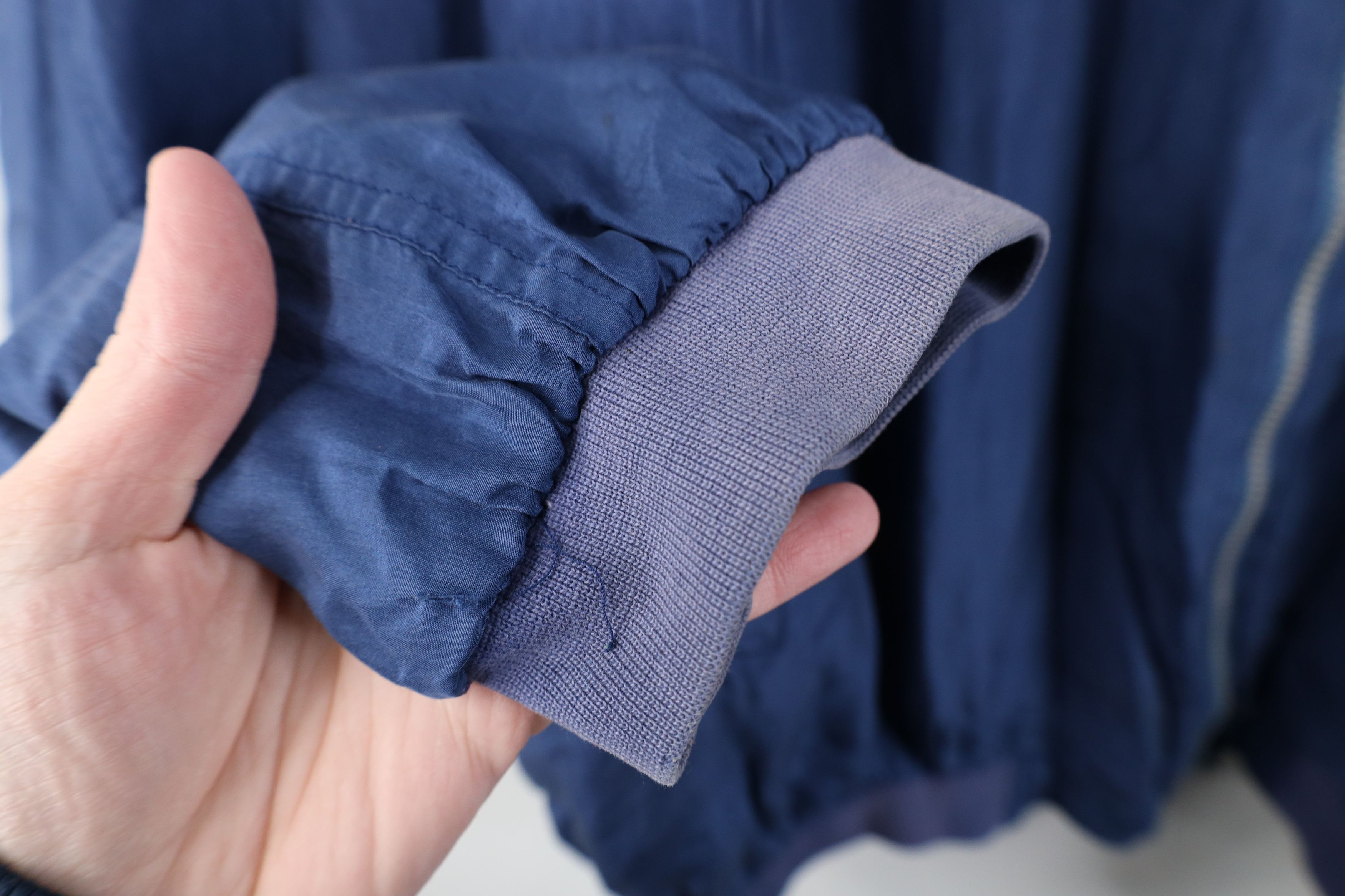 Vintage Vintage 90s Streetwear Silk Full Zip Bomber Jacket Blue Size US XL / EU 56 / 4 - 8 Thumbnail