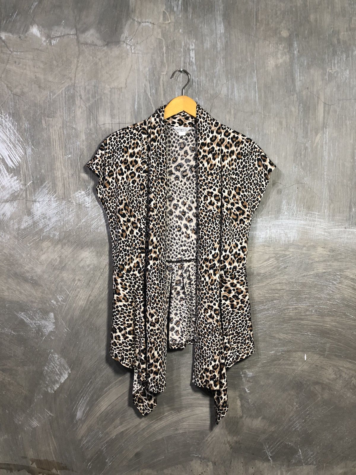 Japanese Brand × Vintage Unknown - Japanese Leopard Outer T-shirts Size ONE SIZE - 1 Thumbnail
