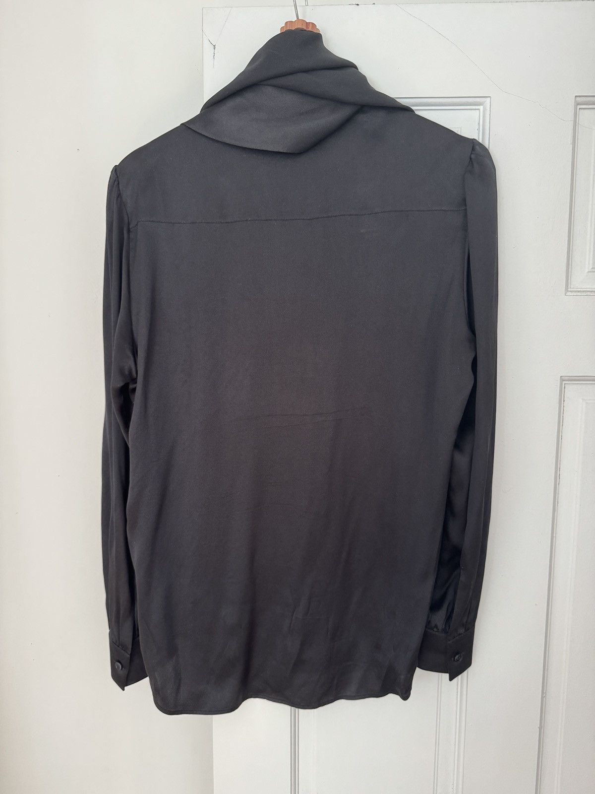 Saint Laurent Paris Silk spring 23 scarf shirt Size US S / EU 44-46 / 1 - 7 Thumbnail